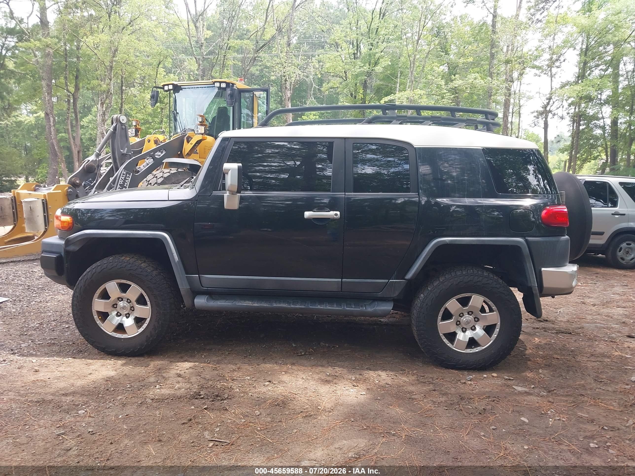 2007 Toyota Fj Cruiser   Black vin: JTEBU11F870043786