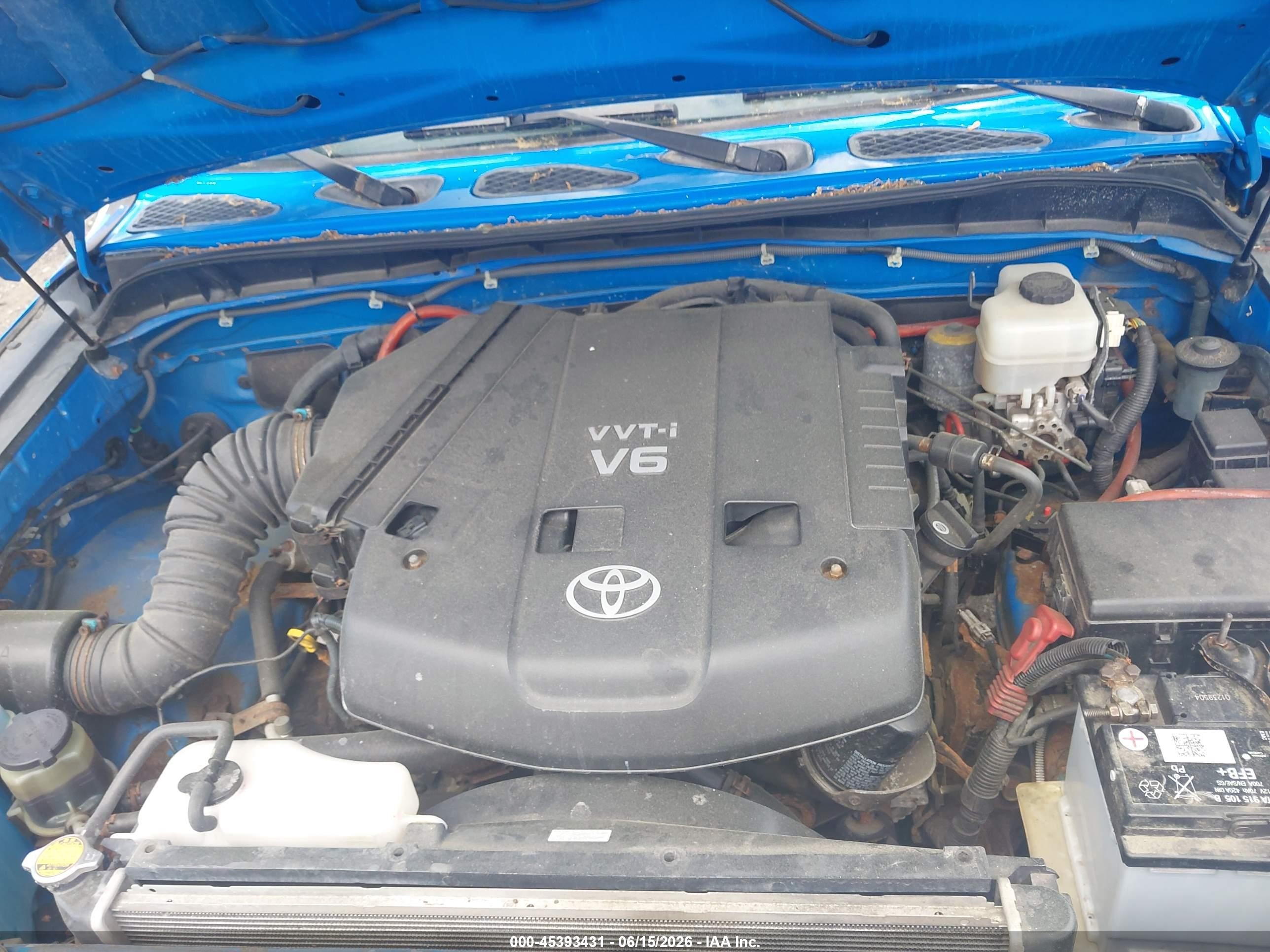 2007 Toyota Fj Cruiser   Blue vin: JTEBU11F870046820