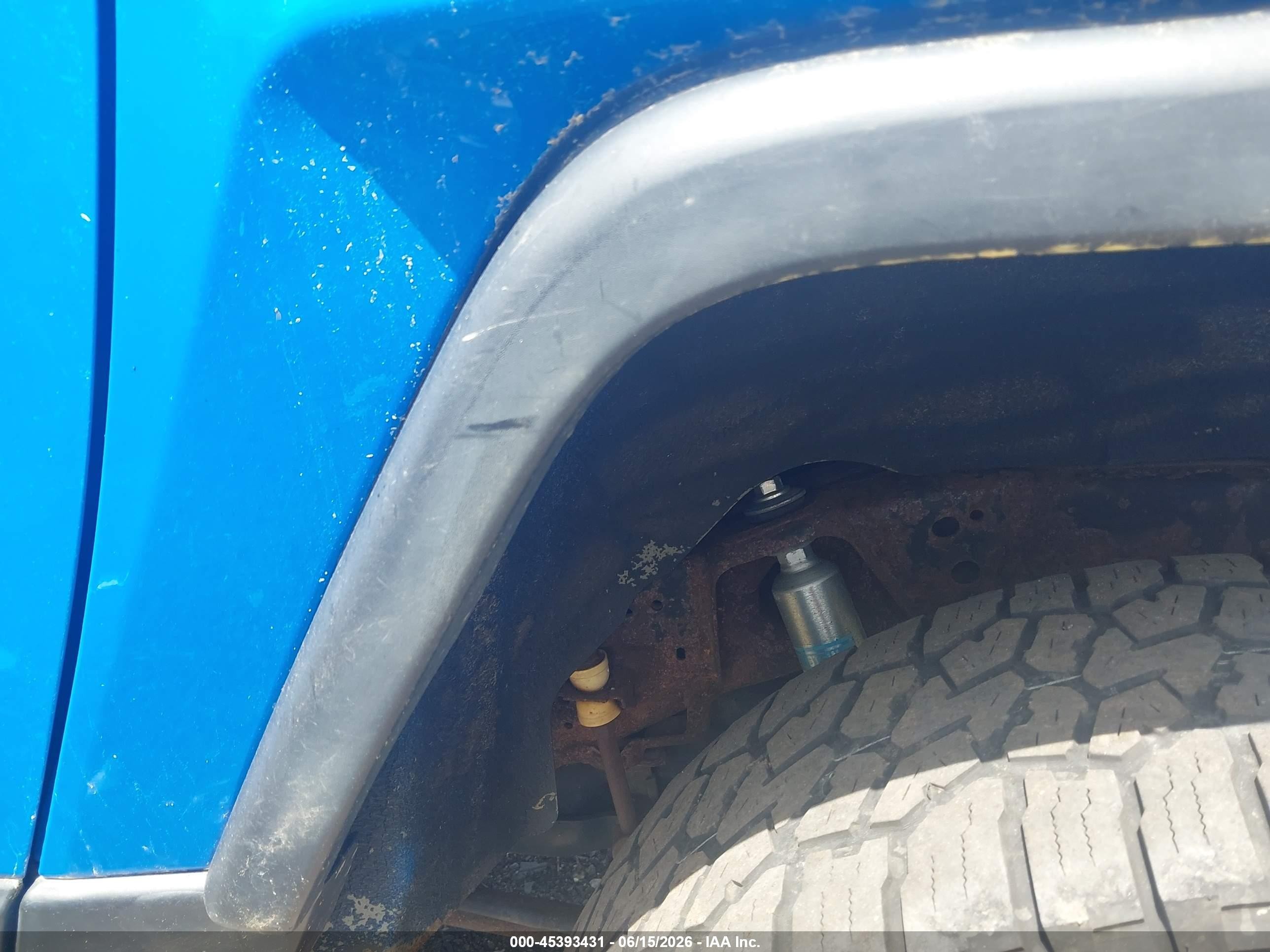 2007 Toyota Fj Cruiser   Blue vin: JTEBU11F870046820