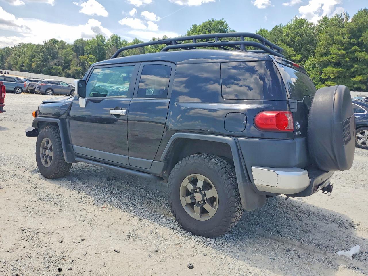 2007 Toyota Fj Cruiser Base Черный vin: JTEBU11F870055453