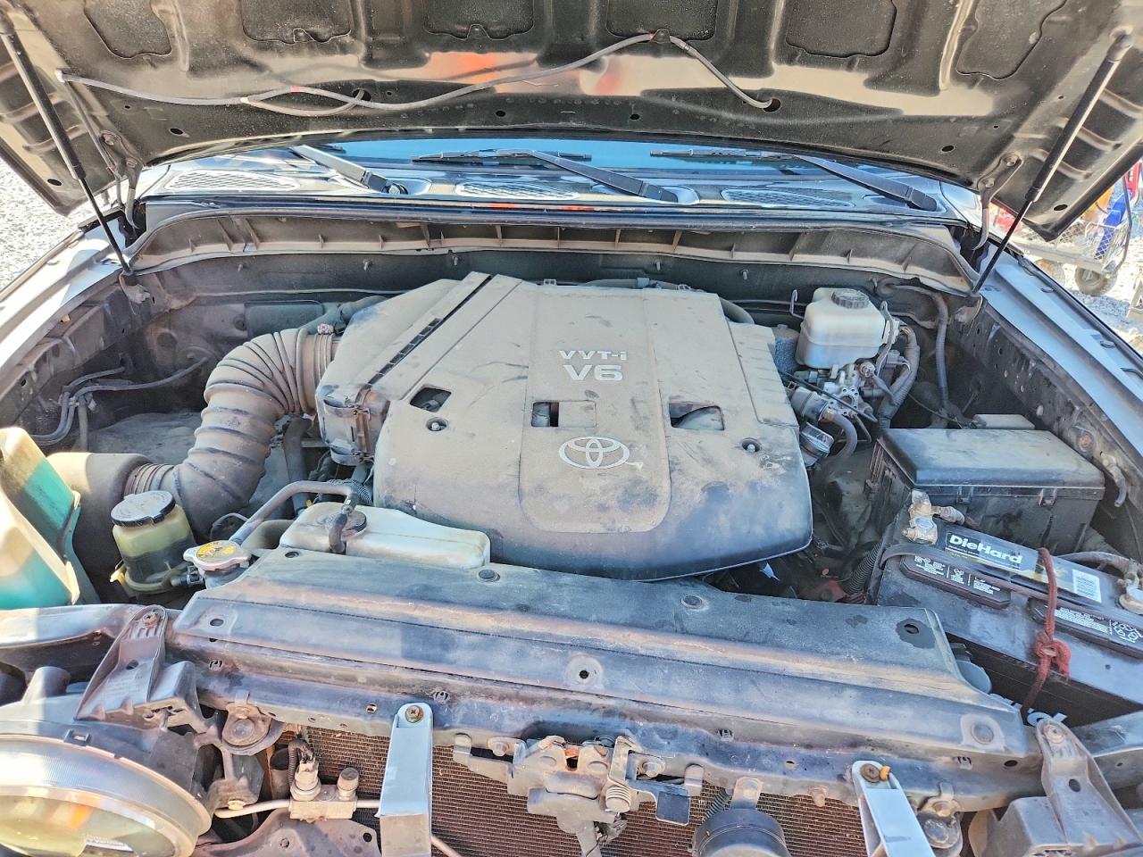 2007 Toyota Fj Cruiser Base Черный vin: JTEBU11F870075458