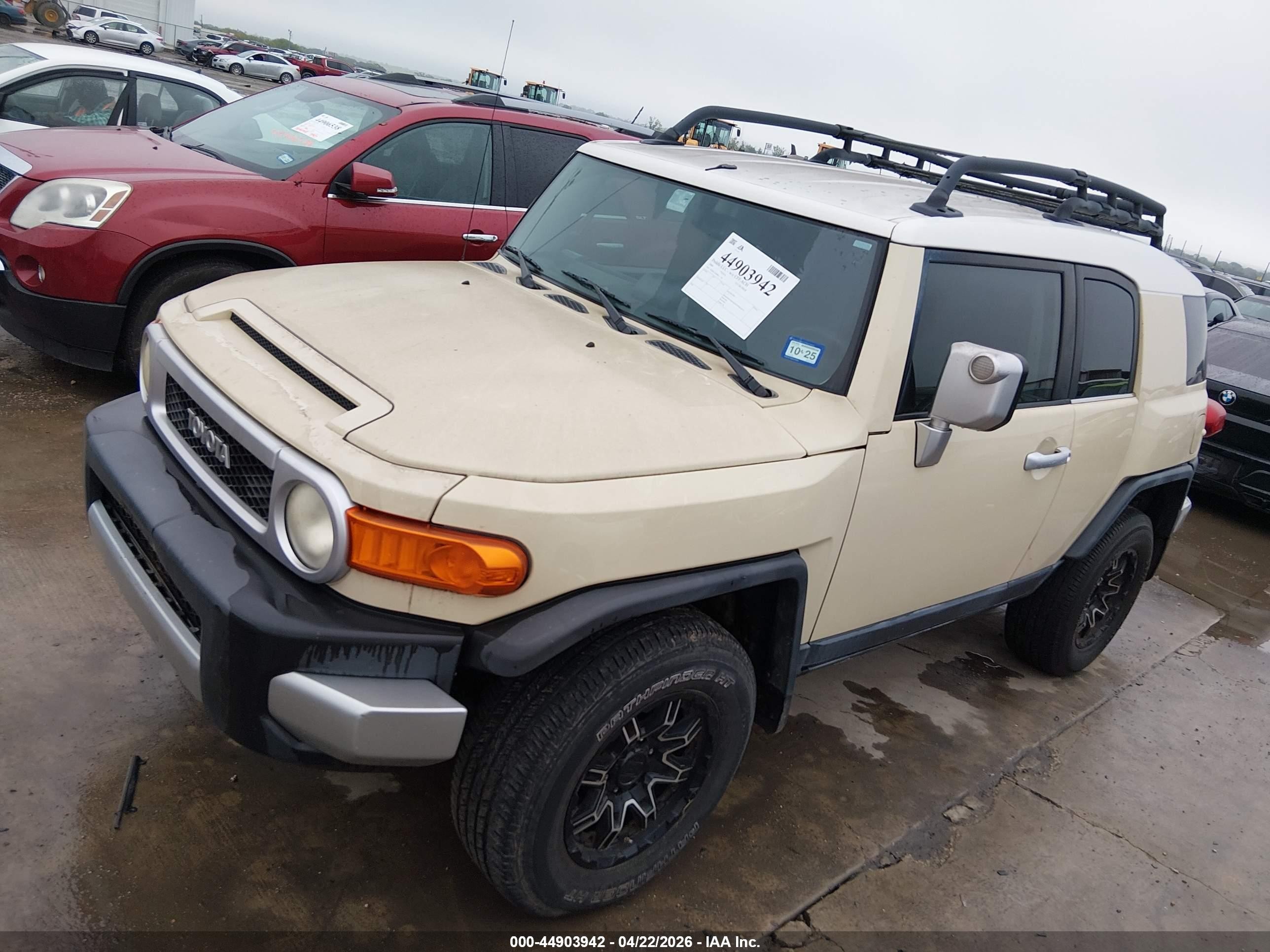 2009 Toyota Fj Cruiser   Yellow vin: JTEBU11F89K061941