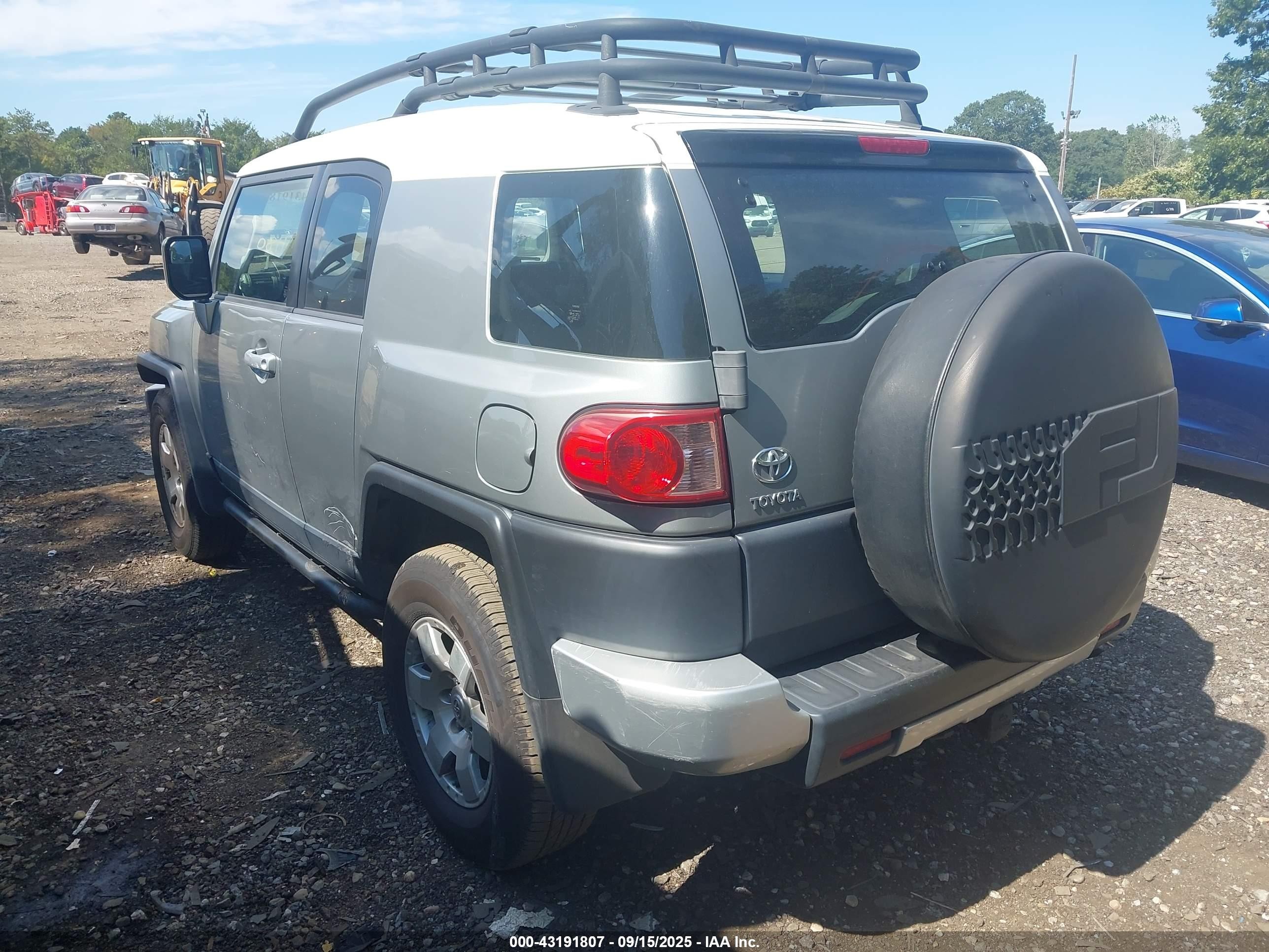 2009 Toyota Fj Cruiser   Gray vin: JTEBU11F89K062460