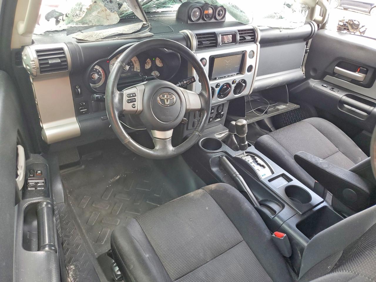 2007 Toyota Fj Cruiser Base Silver vin: JTEBU11F970008013
