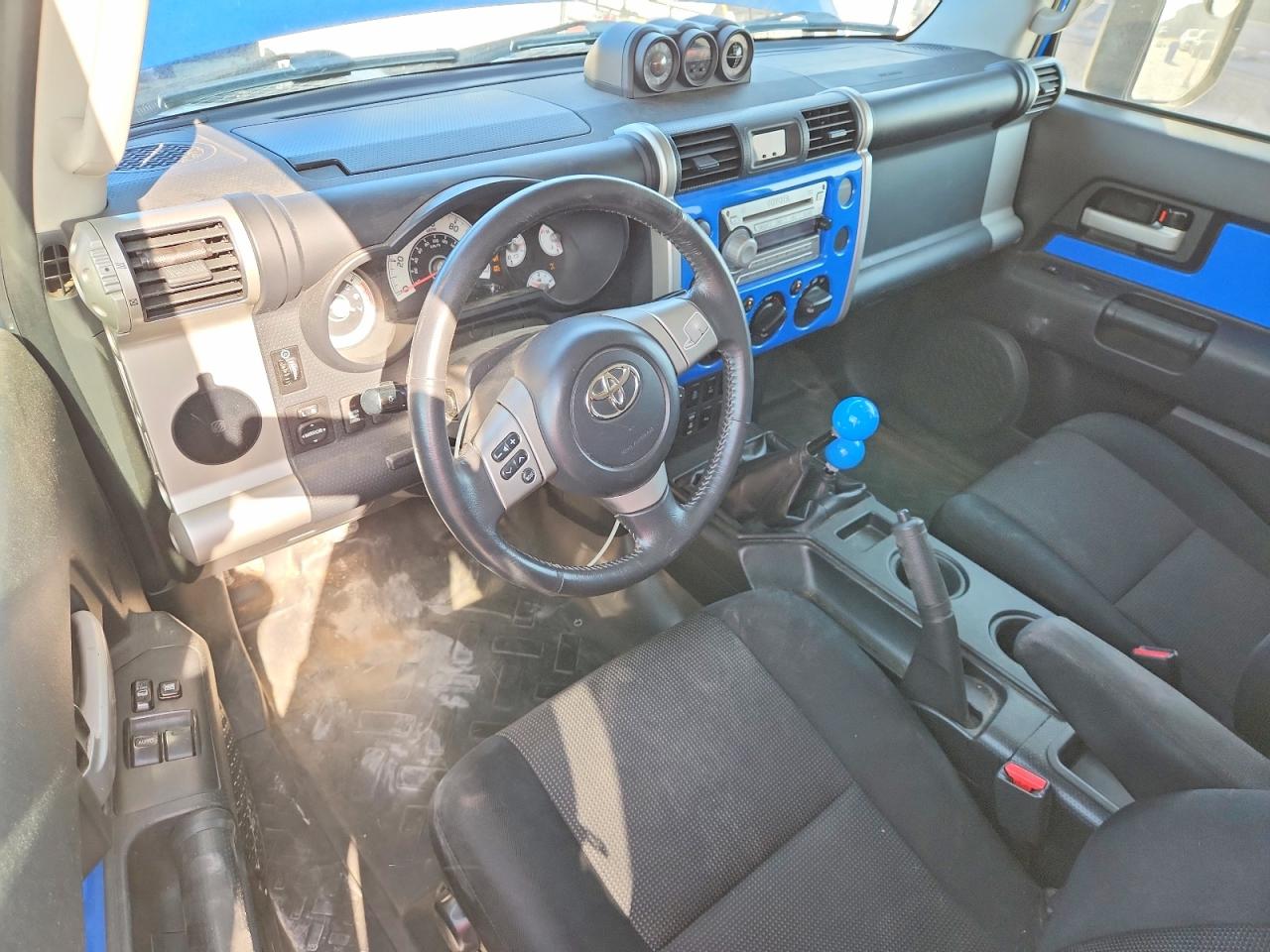2007 Toyota Fj Cruiser Base Blue vin: JTEBU11F970015835
