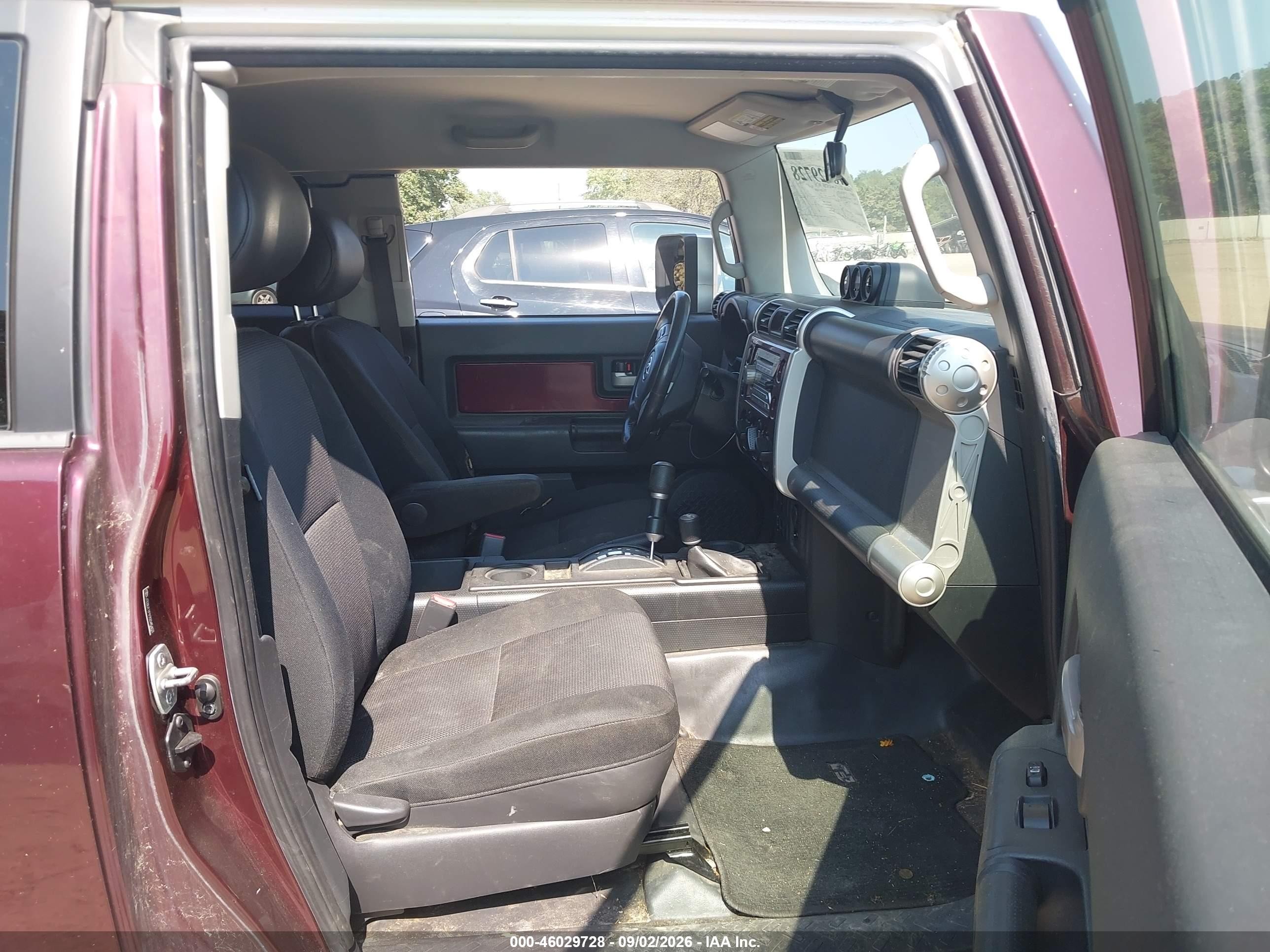 2007 Toyota Fj Cruiser   Красный vin: JTEBU11F970045403