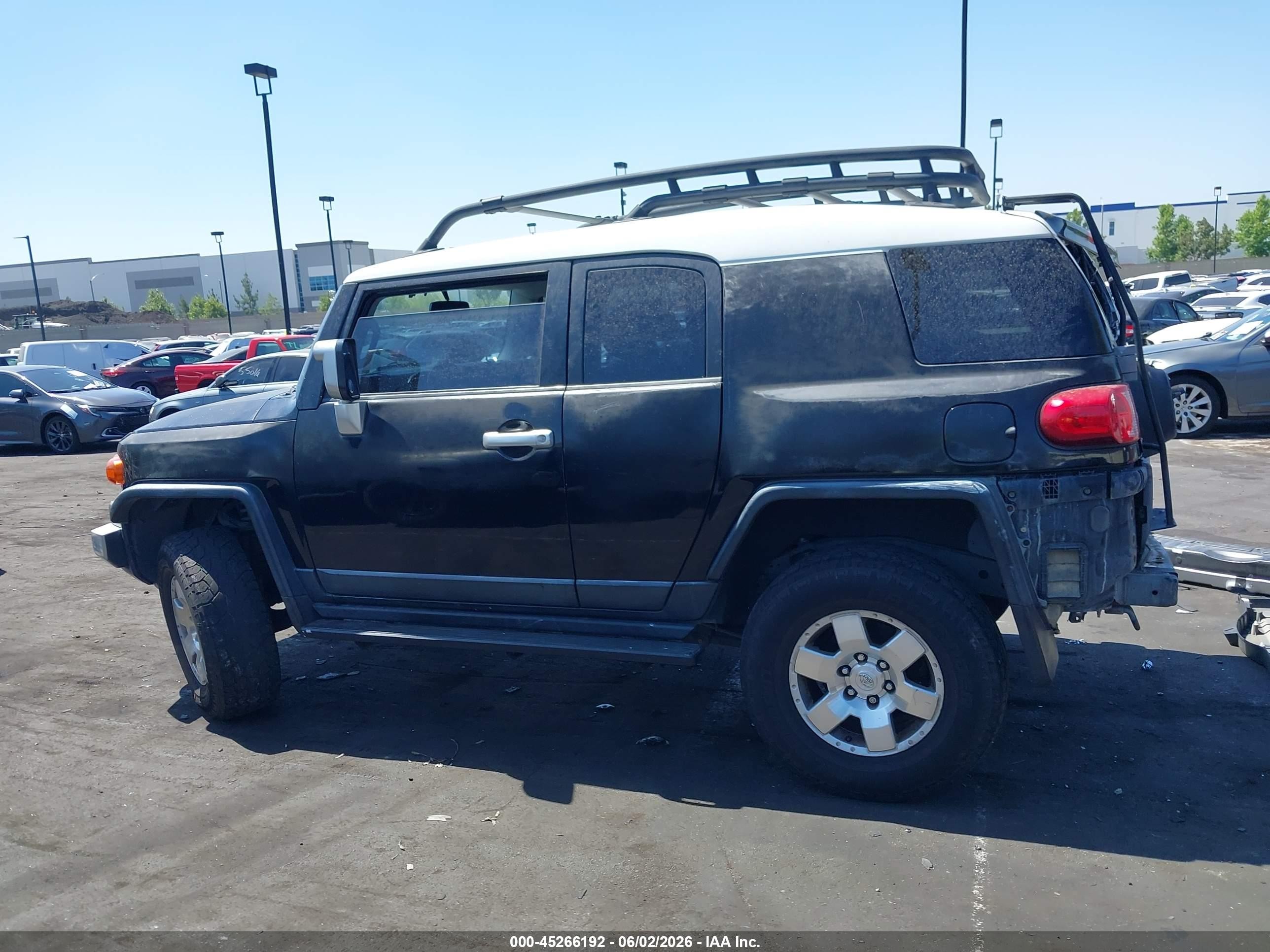 2007 Toyota Fj Cruiser   Black vin: JTEBU11F970069152