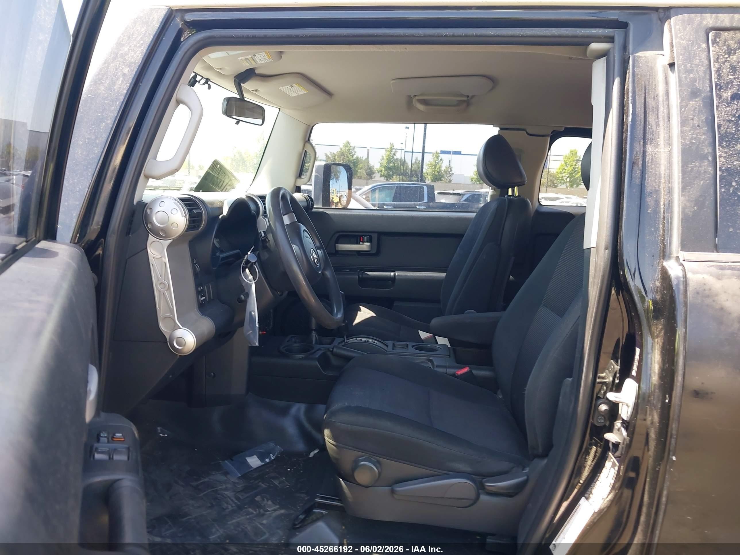 2007 Toyota Fj Cruiser   Black vin: JTEBU11F970069152
