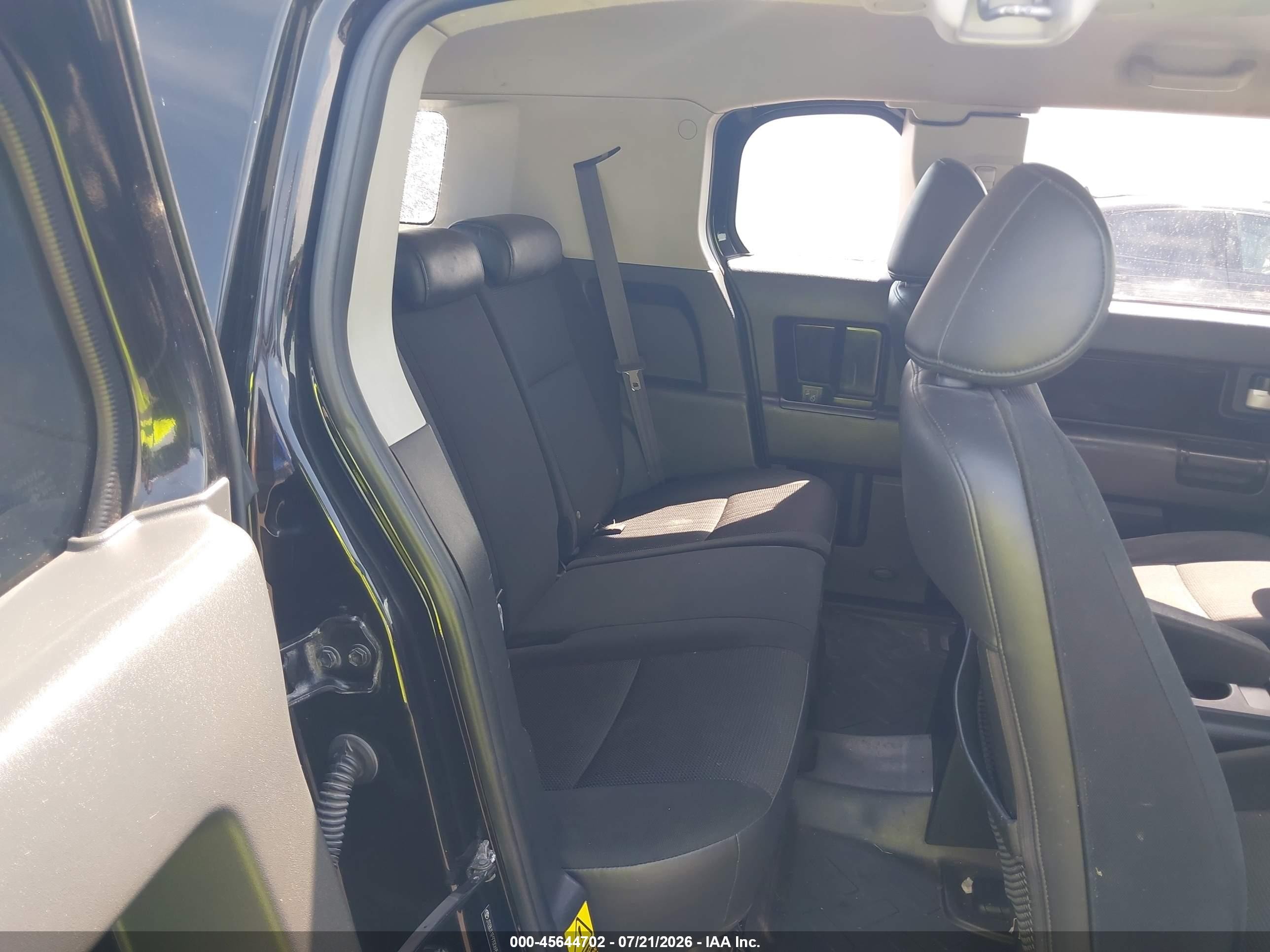 2007 Toyota Fj Cruiser   Black vin: JTEBU11F970069541