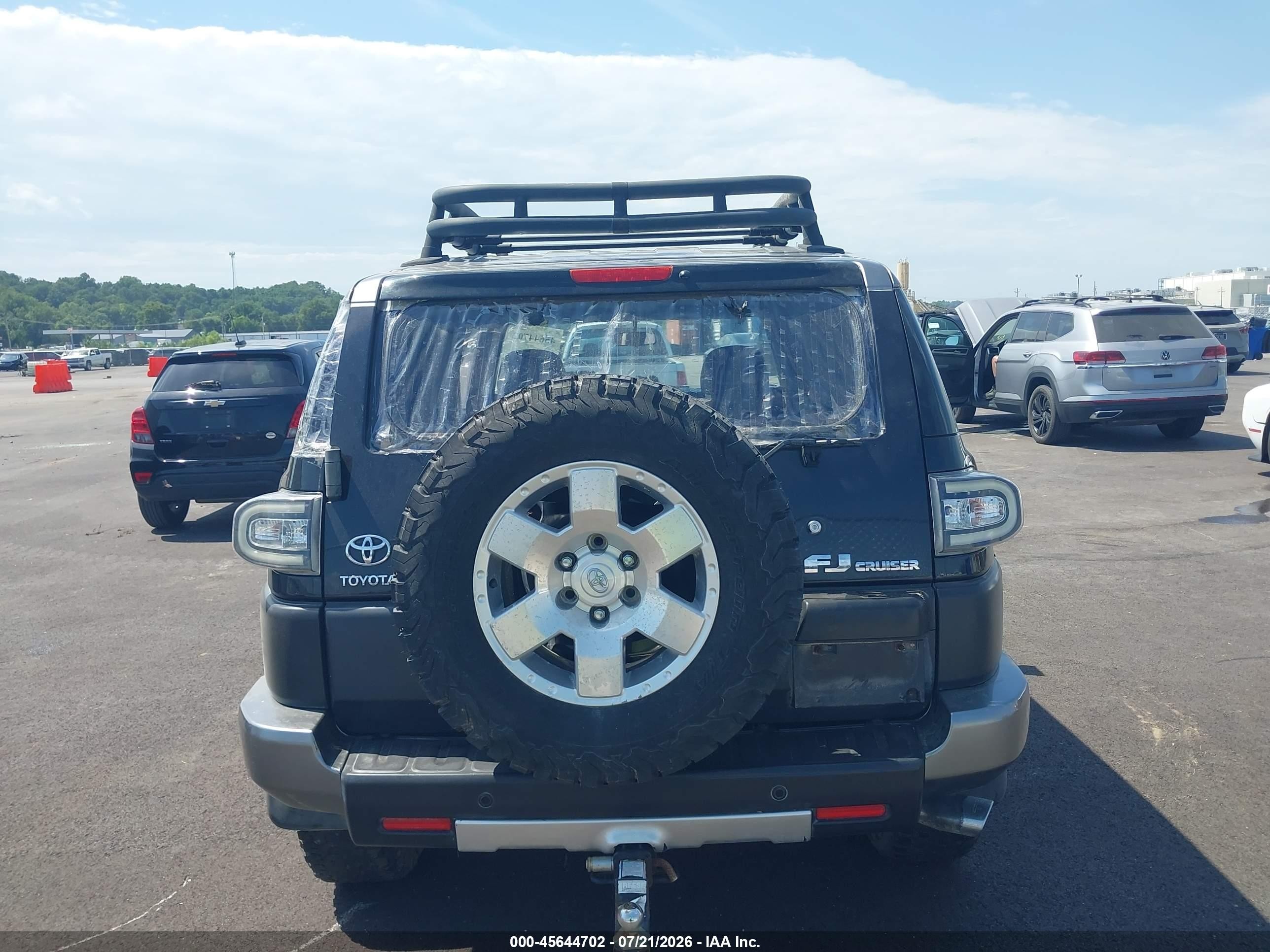 2007 Toyota Fj Cruiser   Black vin: JTEBU11F970069541
