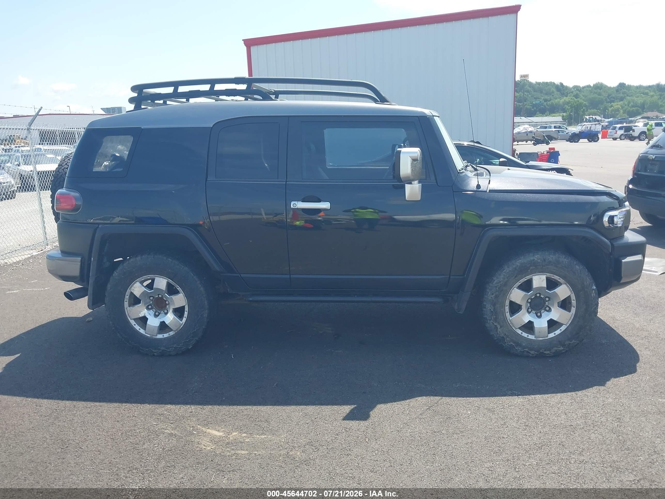 2007 Toyota Fj Cruiser   Black vin: JTEBU11F970069541