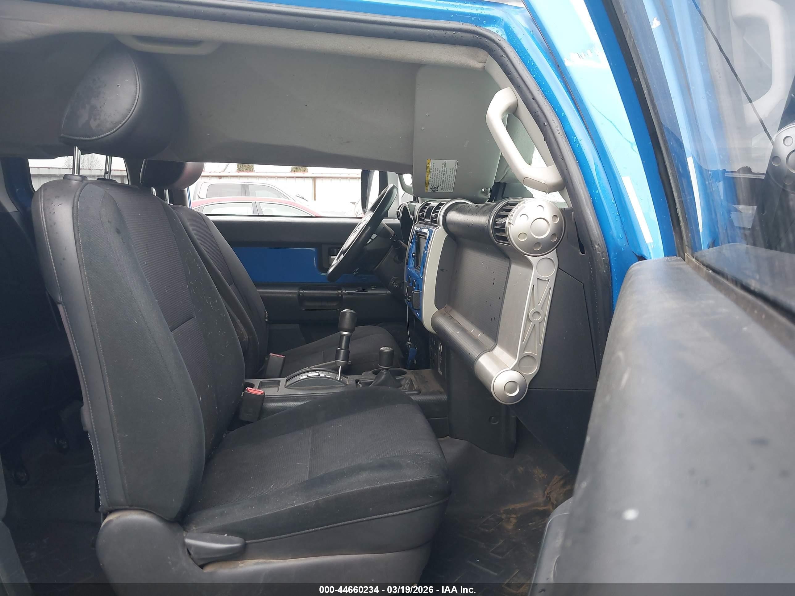 2007 Toyota Fj Cruiser   Синий vin: JTEBU11F970077056