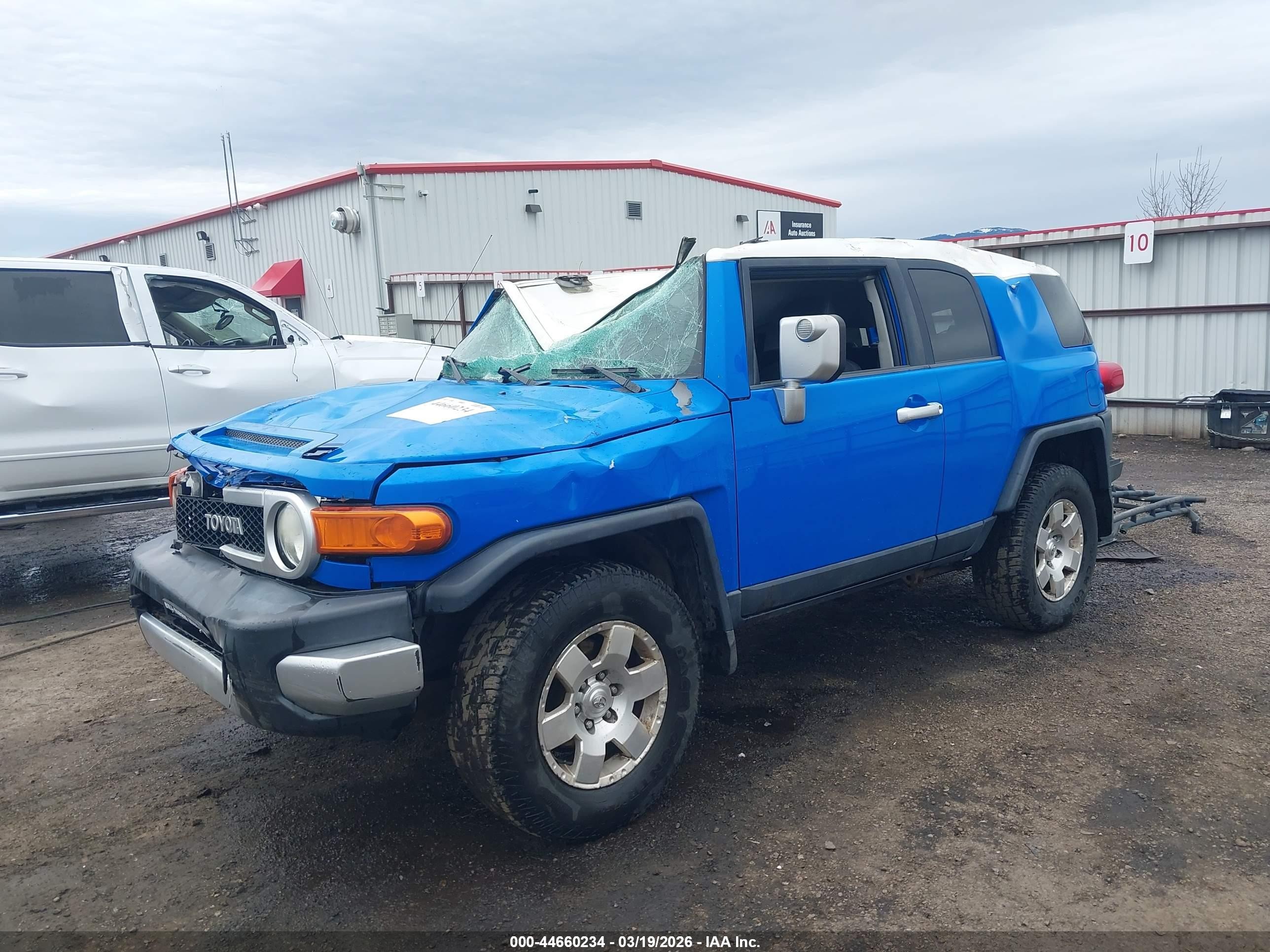 2007 Toyota Fj Cruiser   Синий vin: JTEBU11F970077056