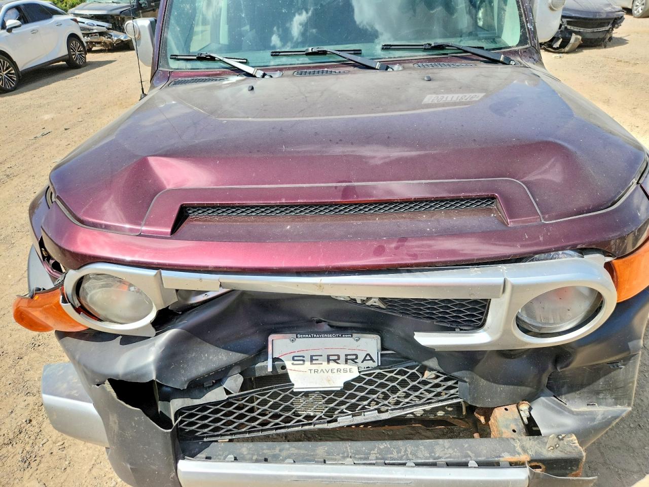 2007 Toyota Fj Cruiser Base Burgundy vin: JTEBU11F970078045