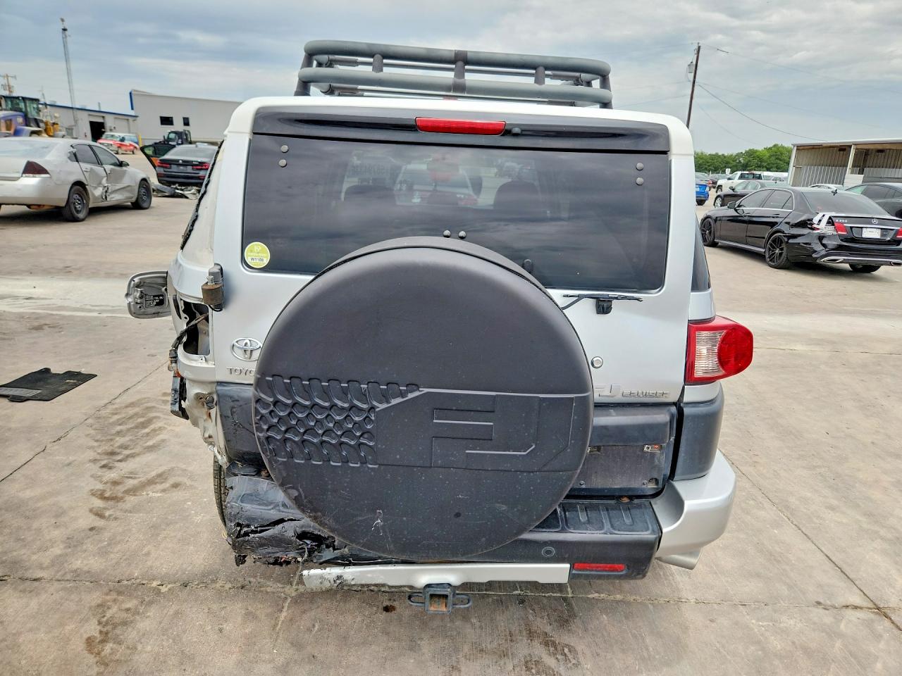 2007 Toyota Fj Cruiser Base Silver vin: JTEBU11F970092205