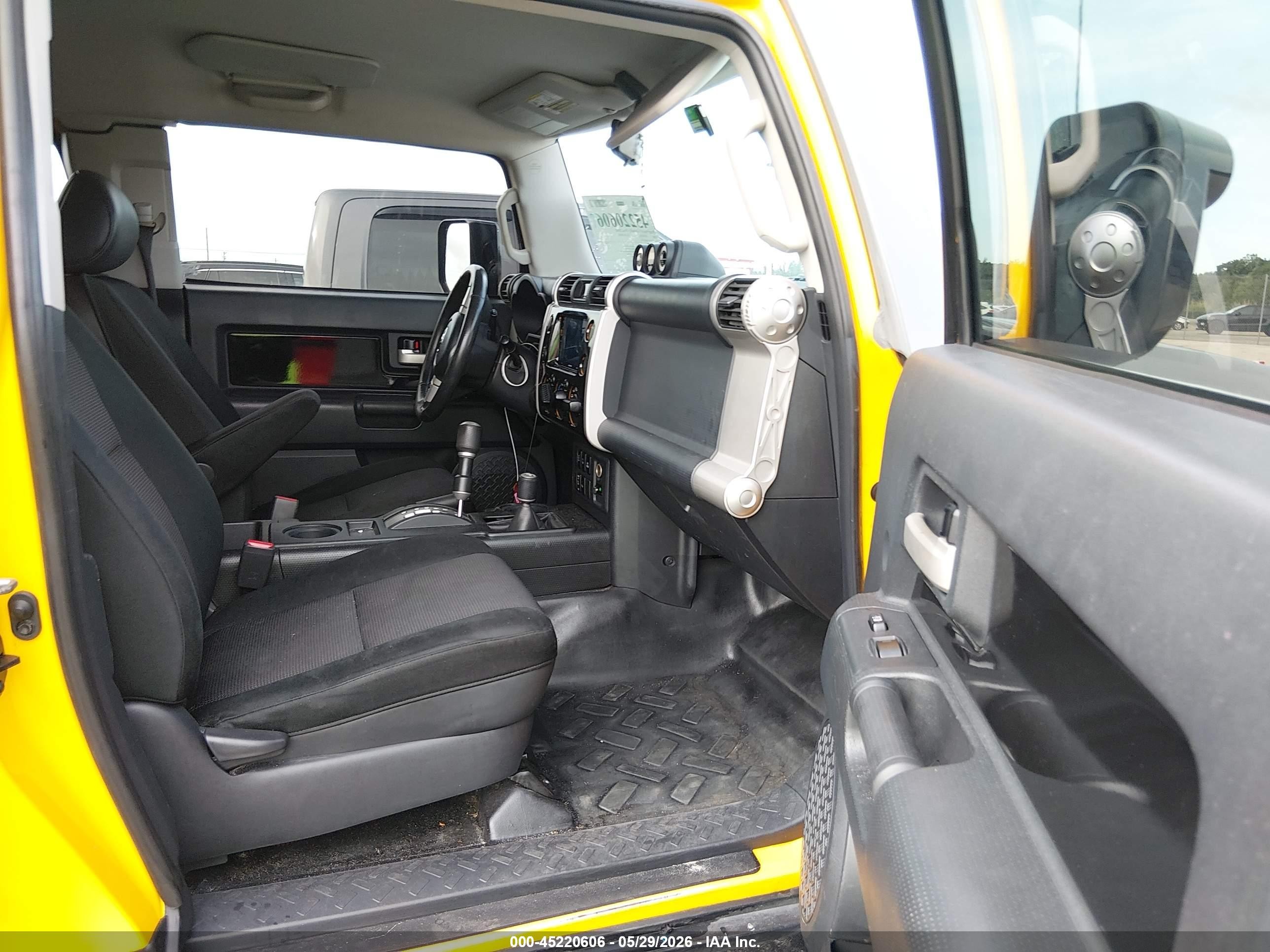 2008 Toyota Fj Cruiser   Gray vin: JTEBU11F98K002539