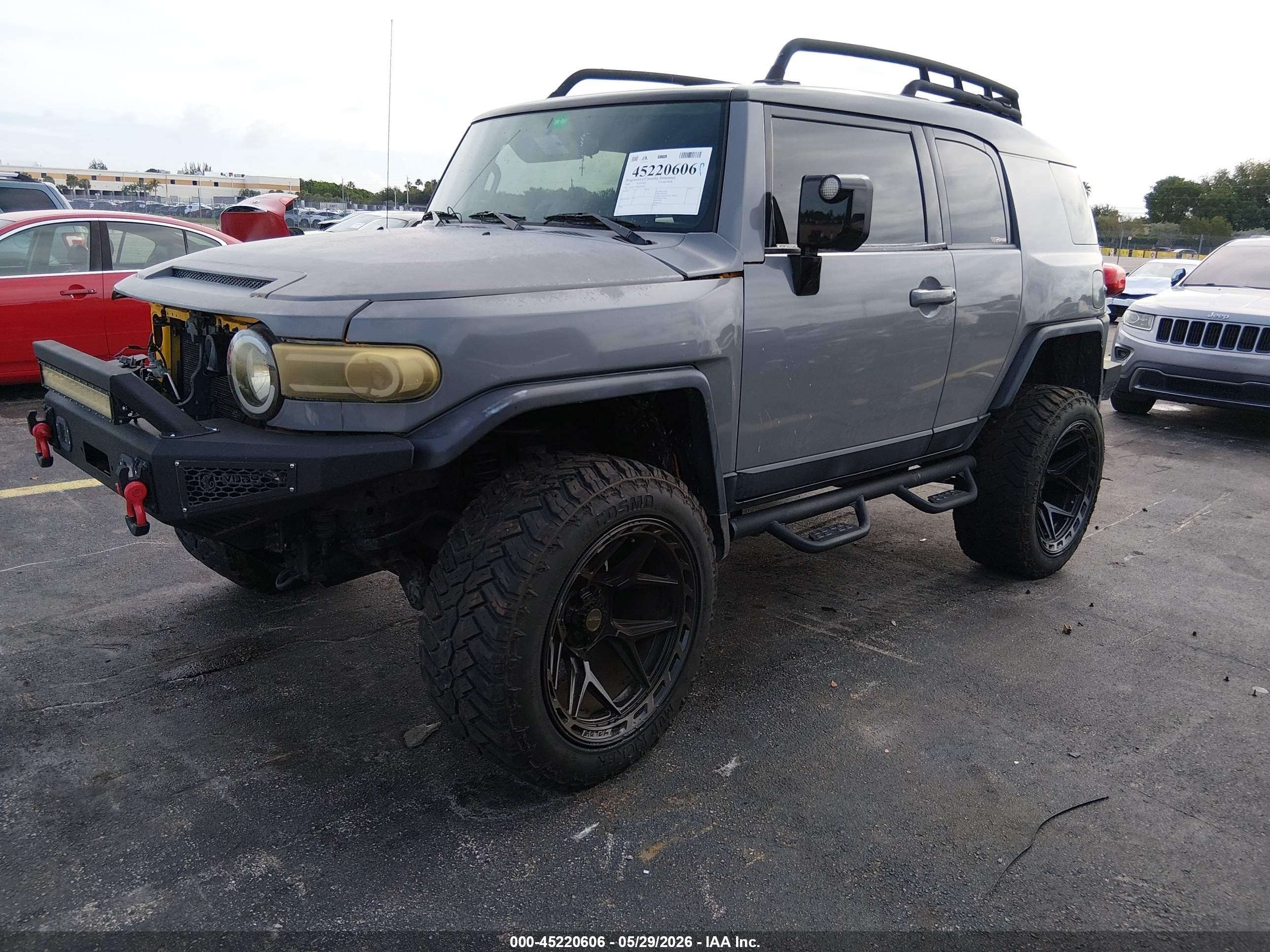 2008 Toyota Fj Cruiser   Gray vin: JTEBU11F98K002539