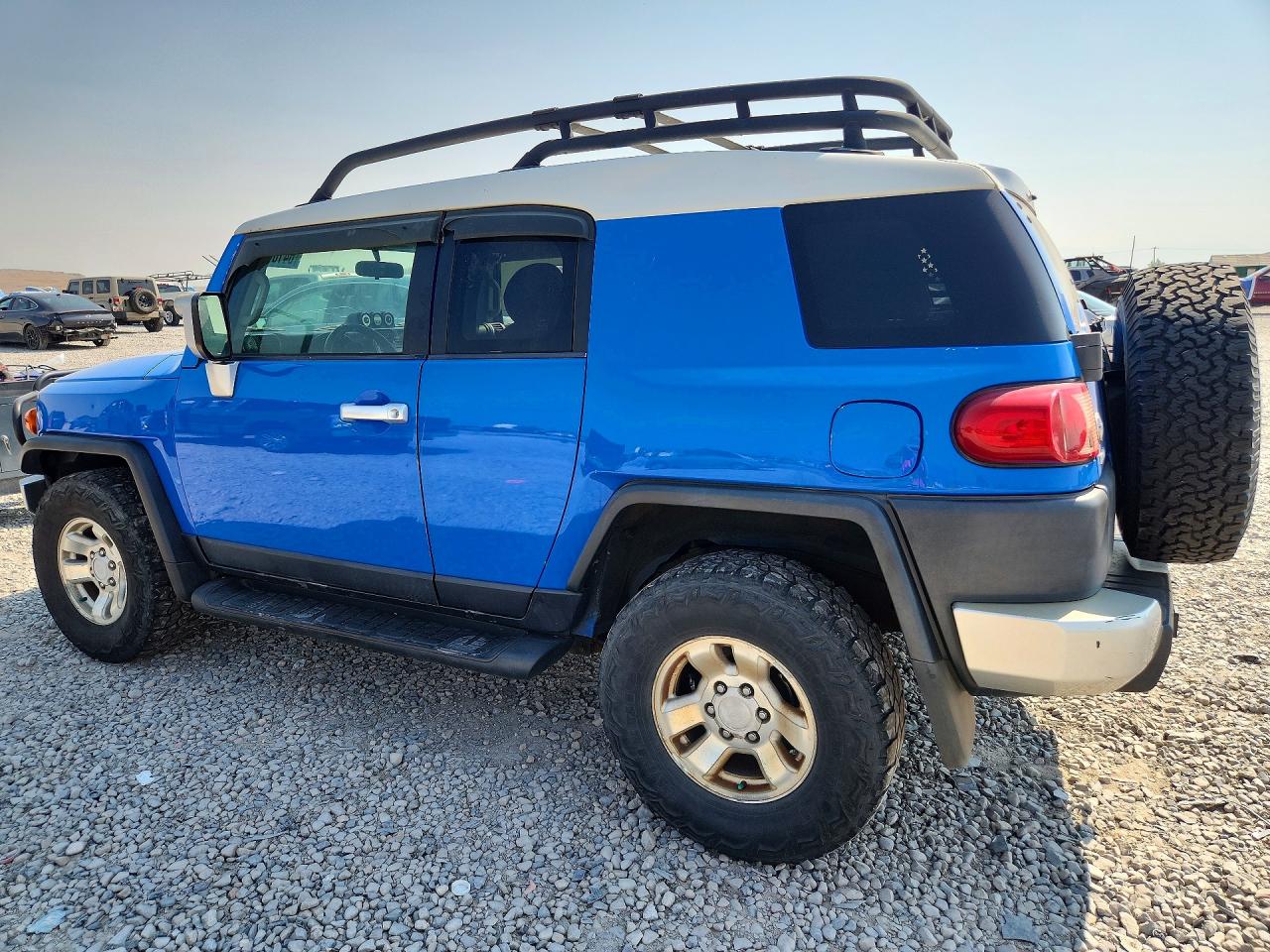 2008 Toyota Fj Cruiser Base Blue vin: JTEBU11F98K023486