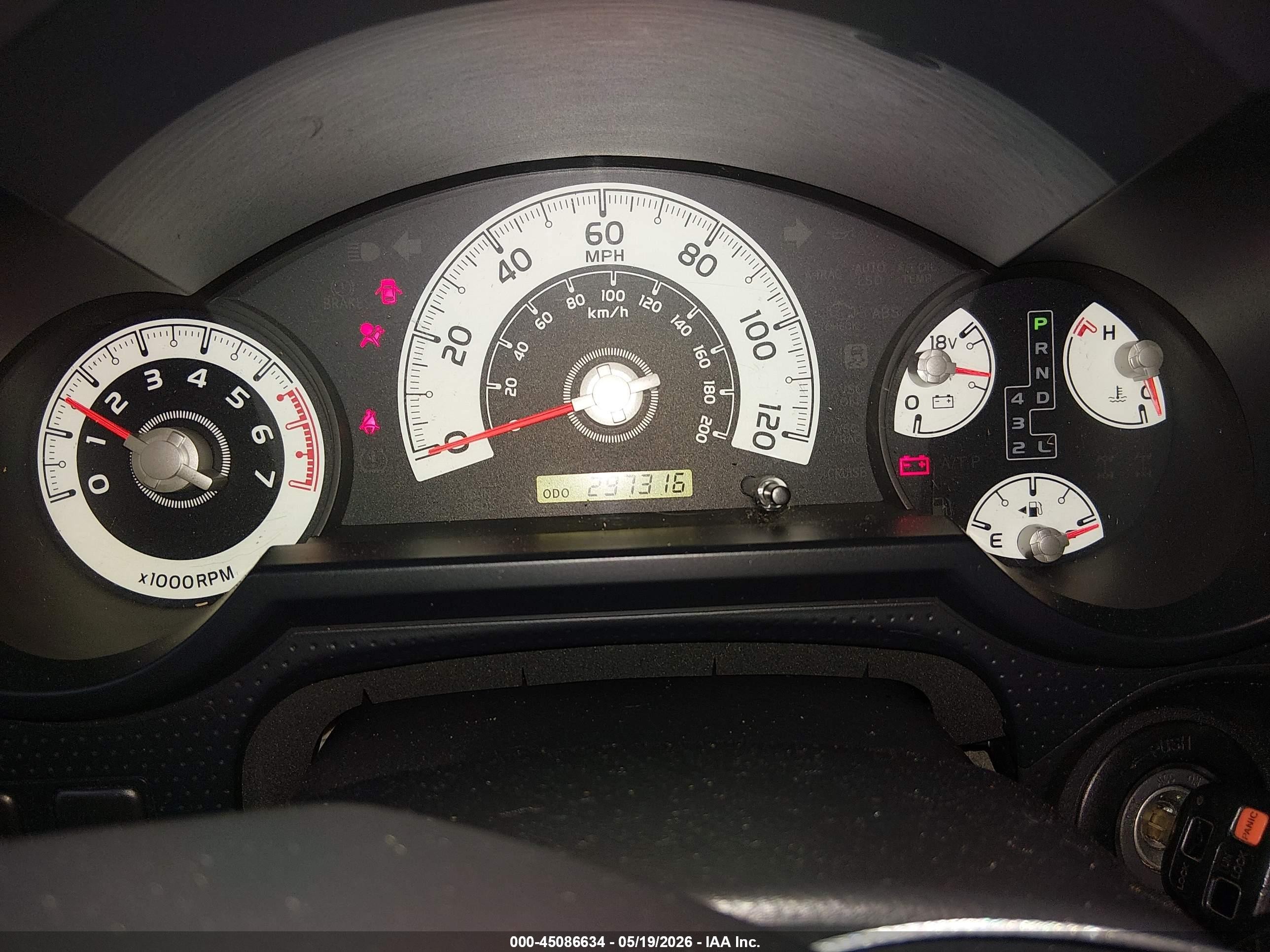 2008 Toyota Fj Cruiser   White vin: JTEBU11F98K027635