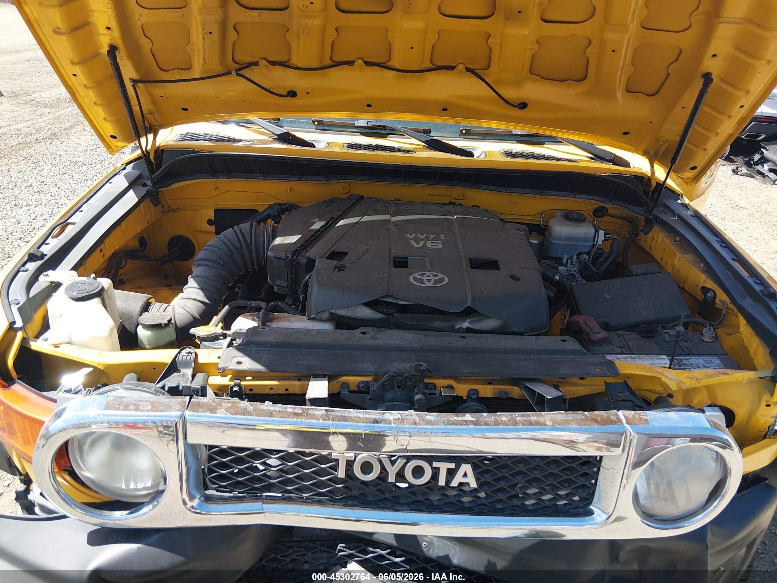 2008 Toyota Fj Cruiser   Желтый vin: JTEBU11F98K038411