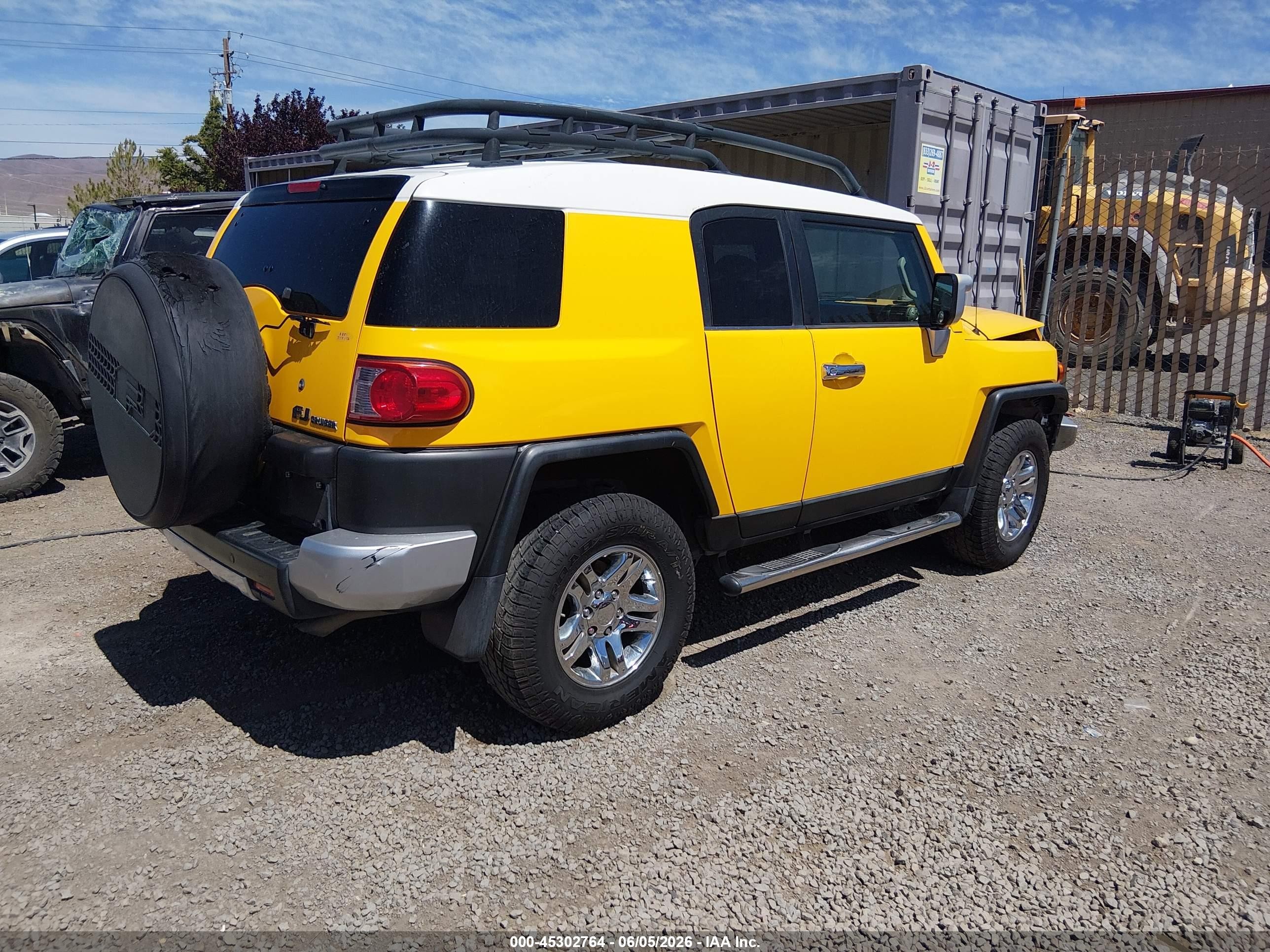2008 Toyota Fj Cruiser   Желтый vin: JTEBU11F98K038411