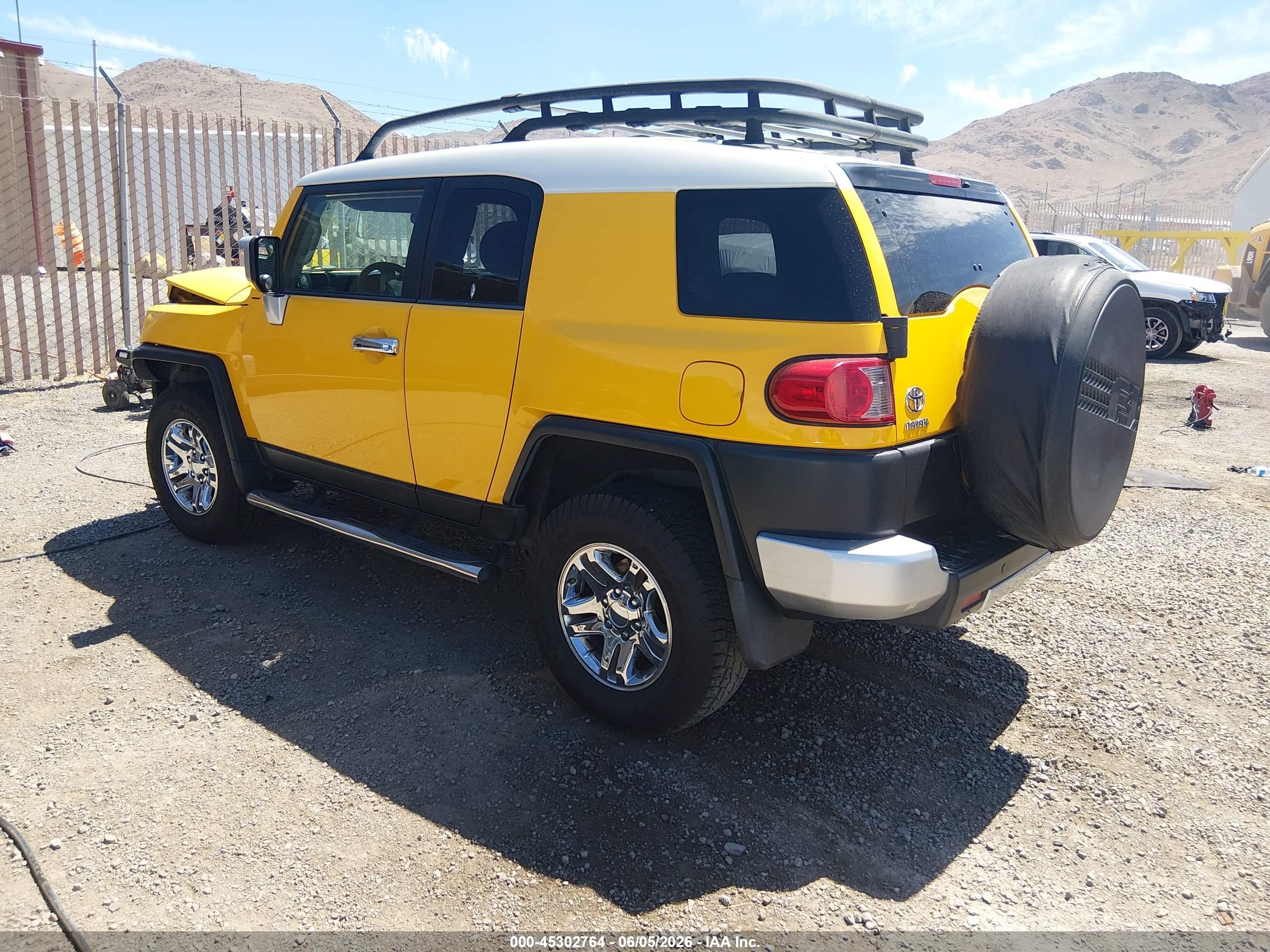 2008 Toyota Fj Cruiser   Желтый vin: JTEBU11F98K038411