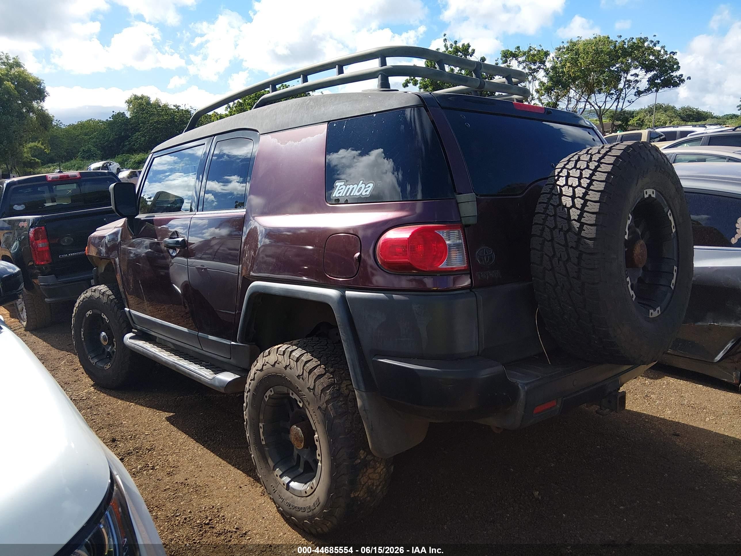 2007 Toyota Fj Cruiser   Maroon vin: JTEBU11FX70005136