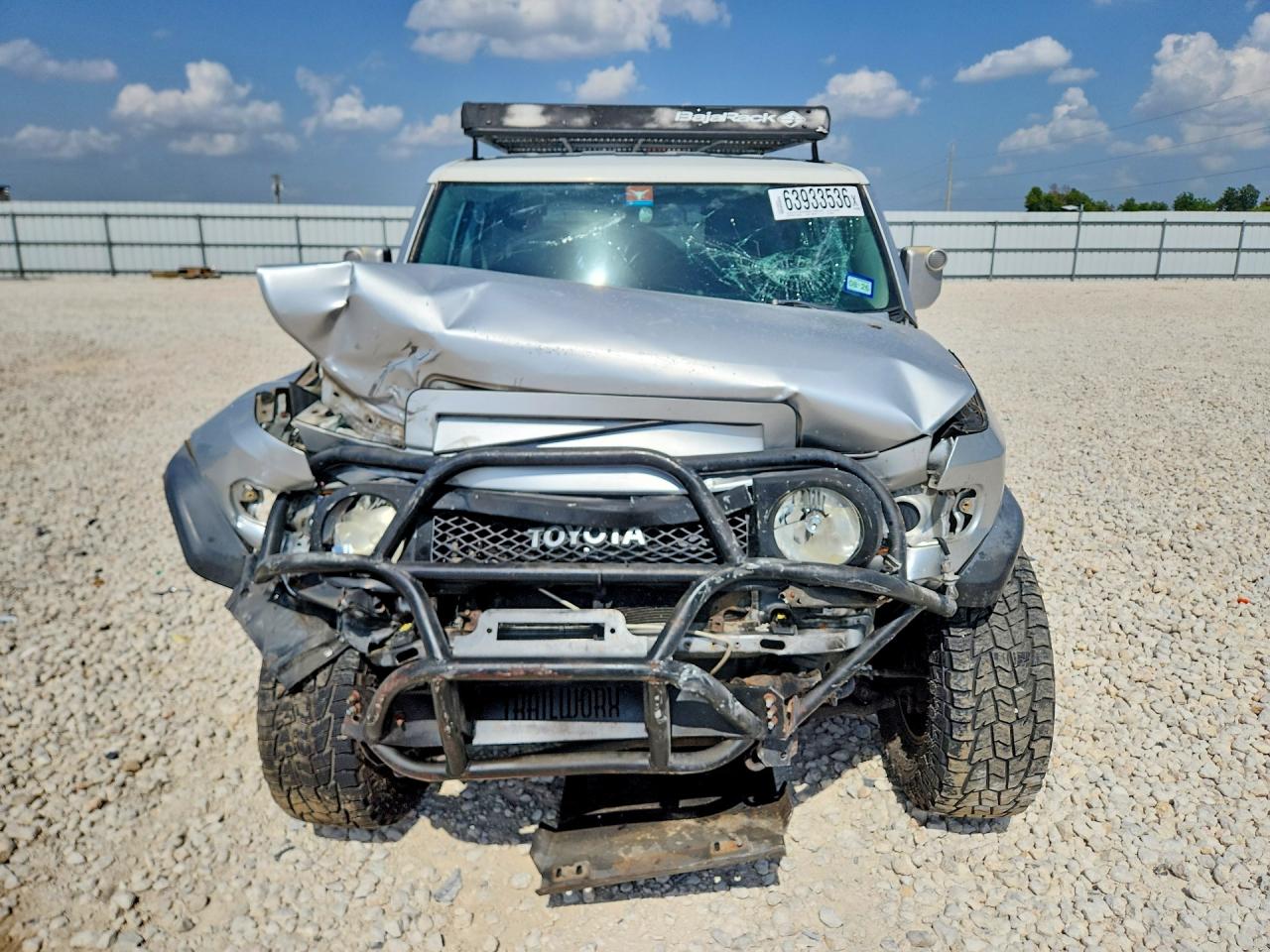 2007 Toyota Fj Cruiser Base Silver vin: JTEBU11FX70006657