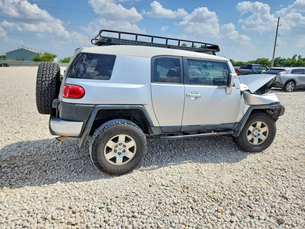 2007 Toyota Fj Cruiser Base Silver vin: JTEBU11FX70006657