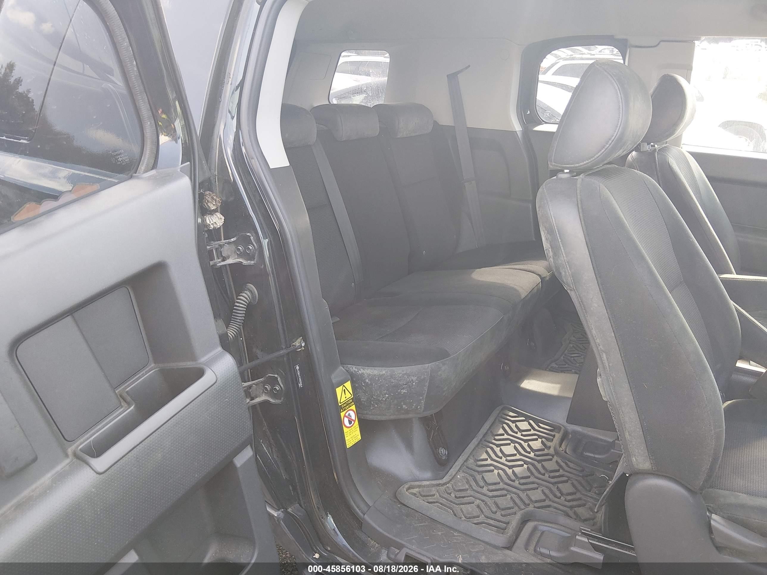 2007 Toyota Fj Cruiser   Black vin: JTEBU11FX70020414