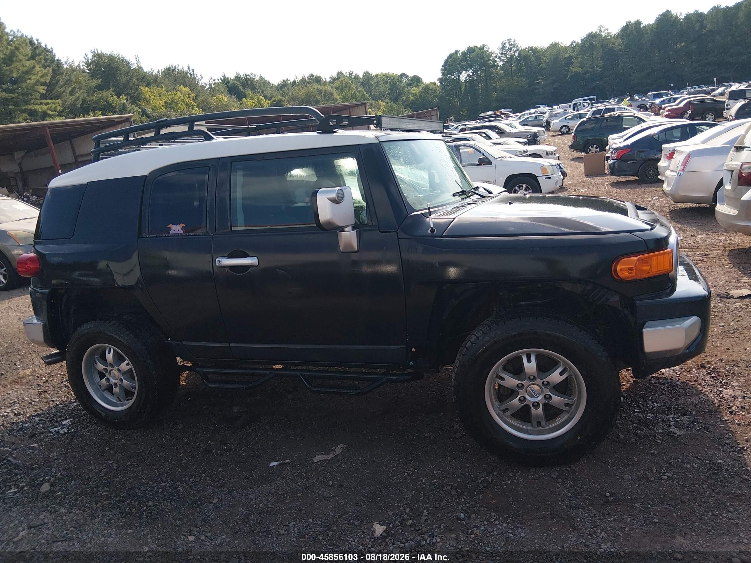 2007 Toyota Fj Cruiser   Black vin: JTEBU11FX70020414