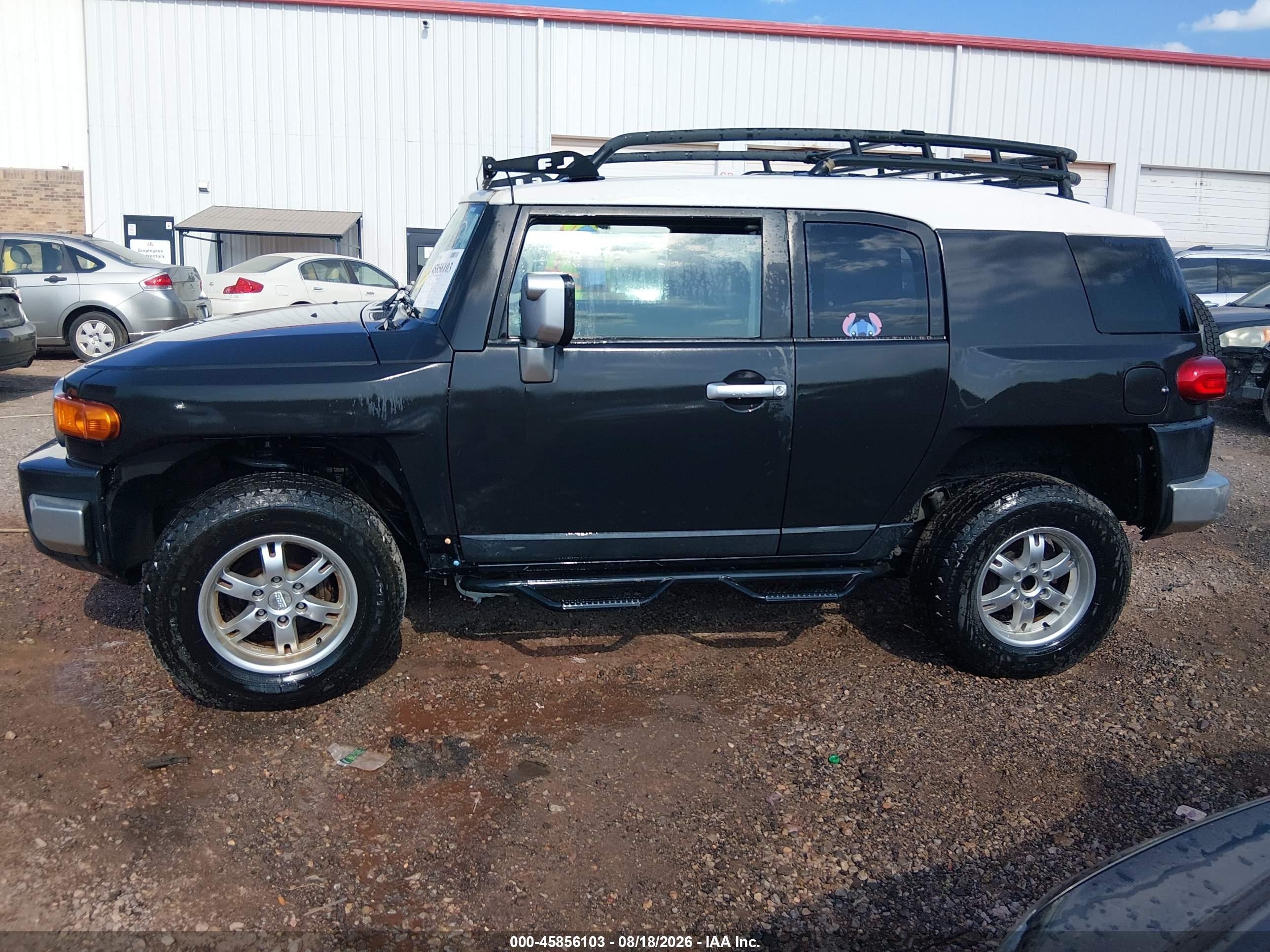 2007 Toyota Fj Cruiser   Black vin: JTEBU11FX70020414