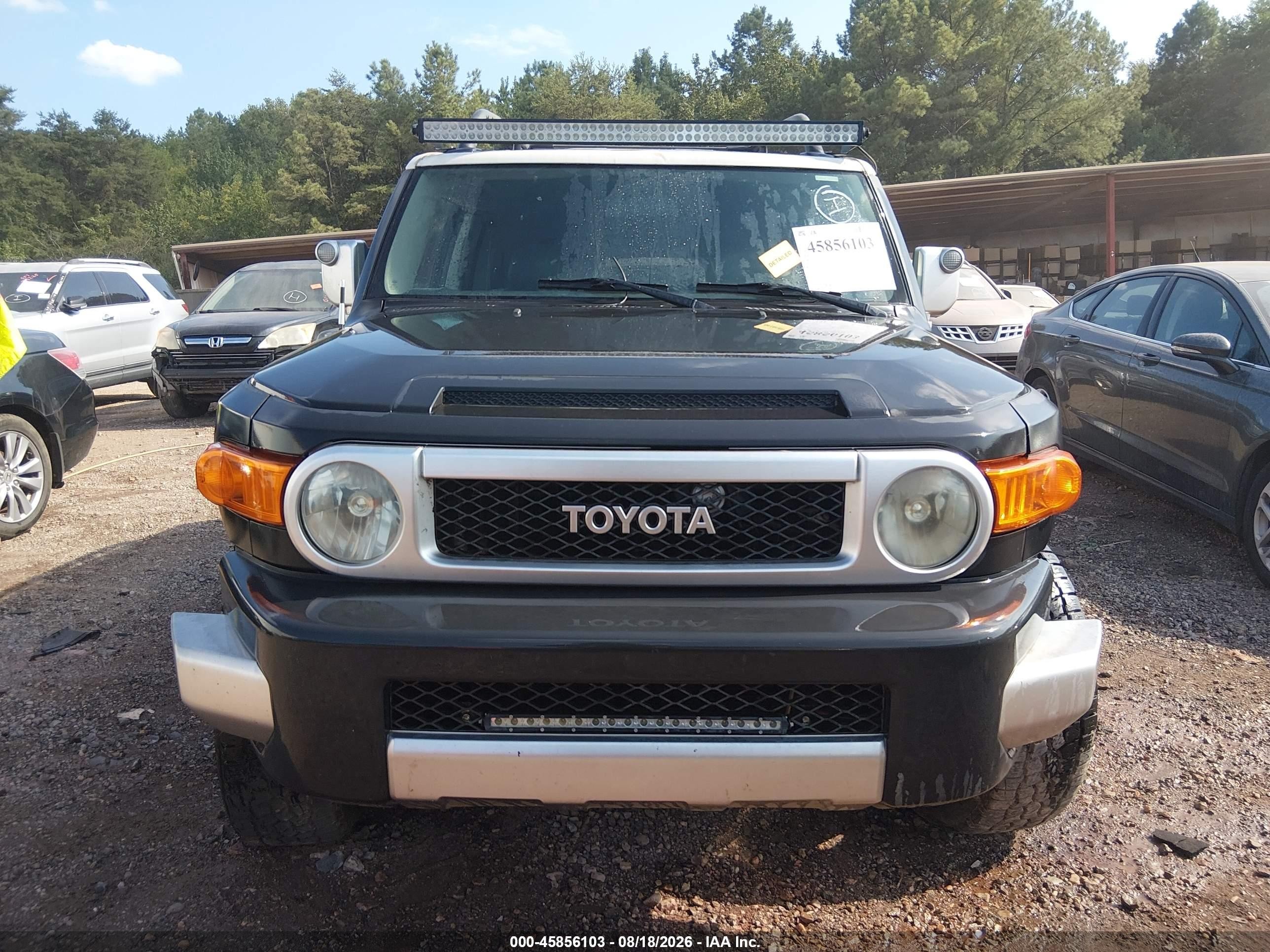 2007 Toyota Fj Cruiser   Black vin: JTEBU11FX70020414