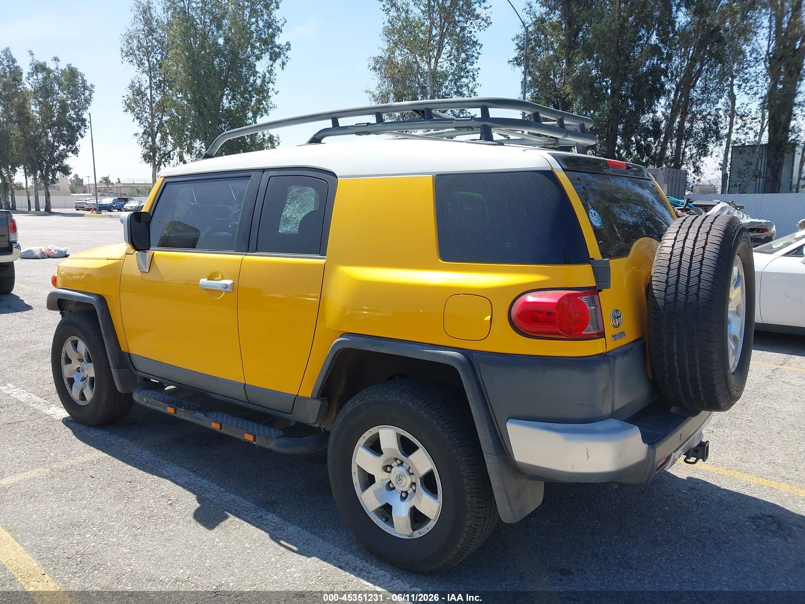 2007 Toyota Fj Cruiser Yellow vin: JTEBU11FX70024253
