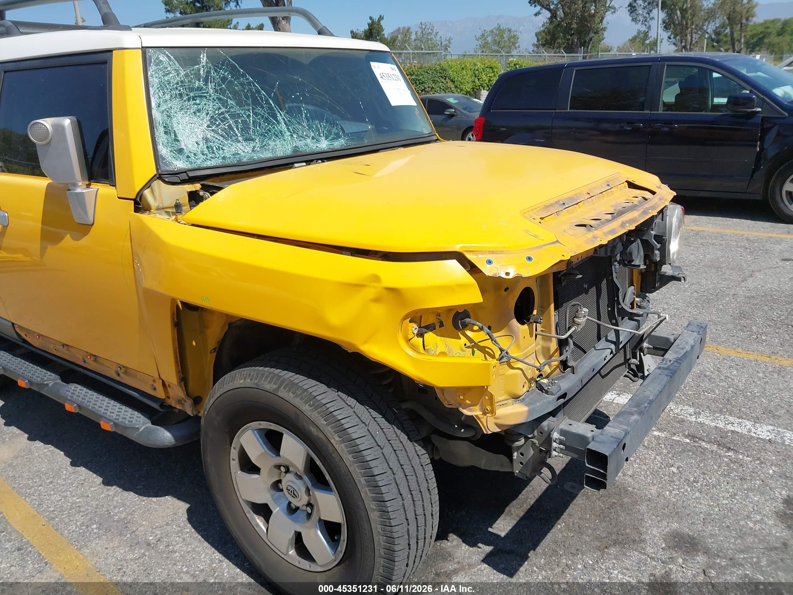 2007 Toyota Fj Cruiser Yellow vin: JTEBU11FX70024253