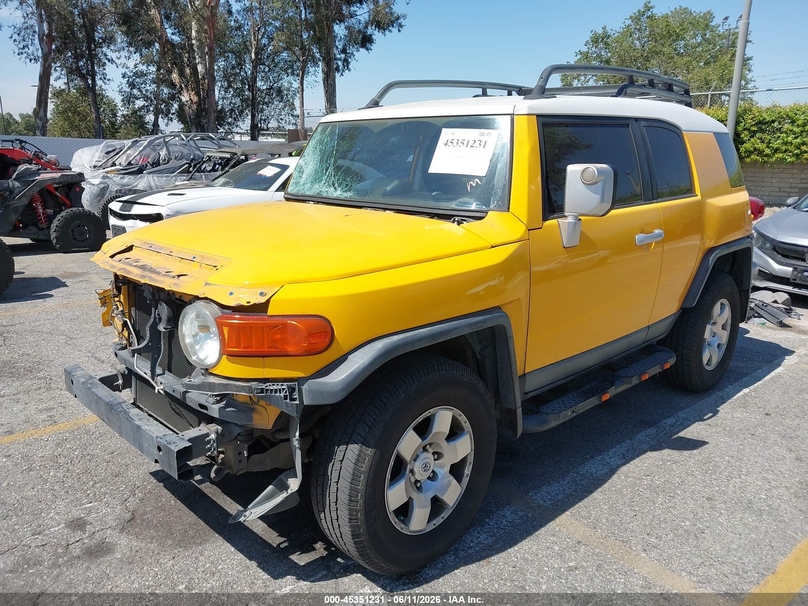 2007 Toyota Fj Cruiser Yellow vin: JTEBU11FX70024253