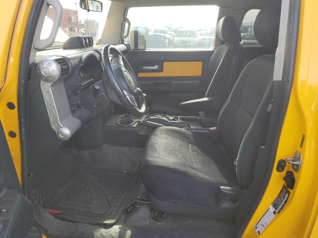 2007 Toyota Fj Cruiser Yellow vin: JTEBU11FX70052800
