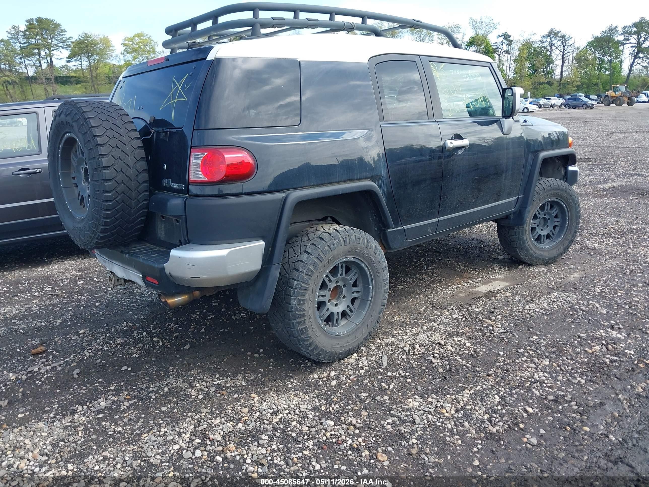 2007 Toyota Fj Cruiser   Black vin: JTEBU11FX70066177