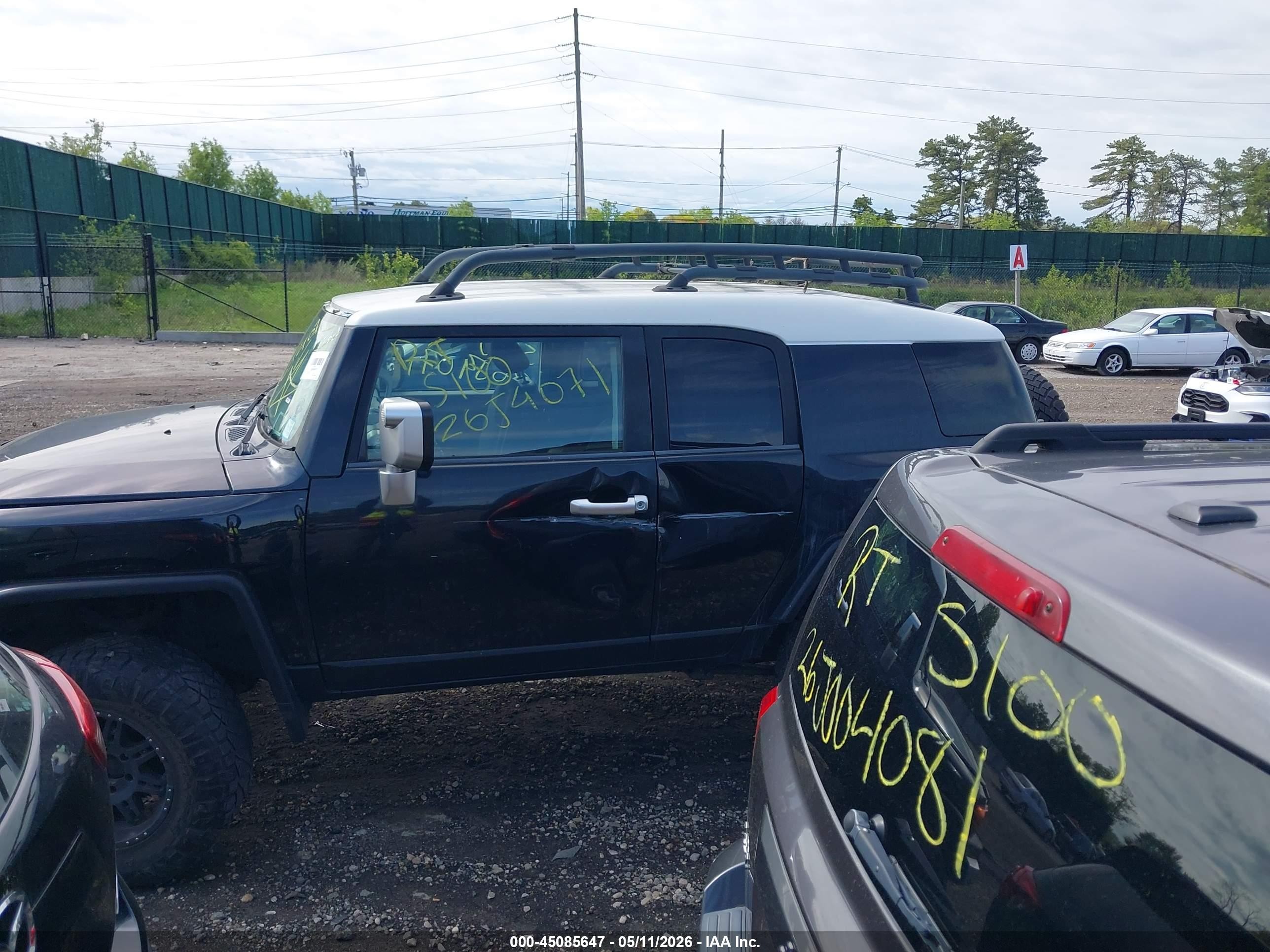 2007 Toyota Fj Cruiser   Black vin: JTEBU11FX70066177