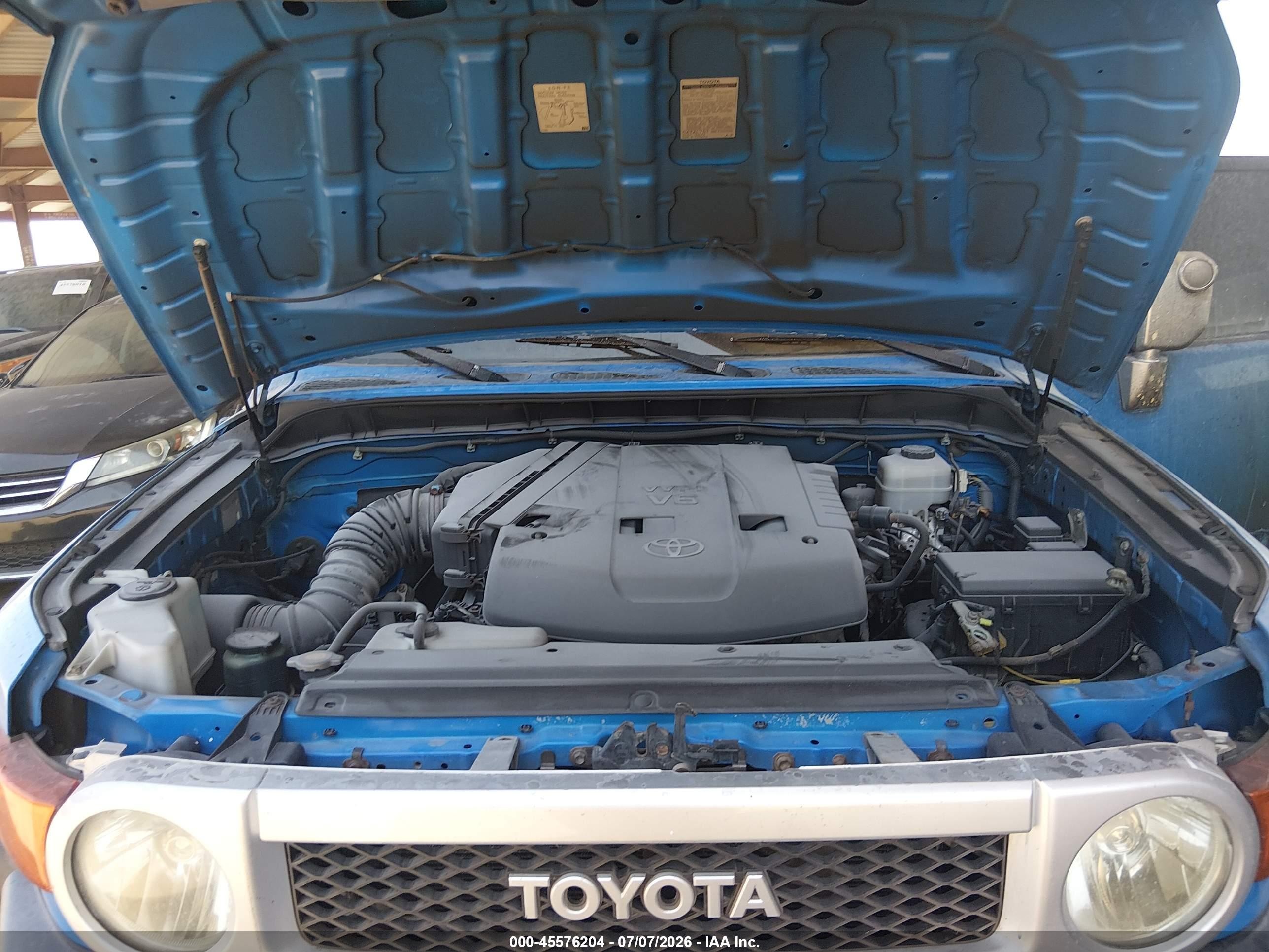 2007 Toyota Fj Cruiser   Blue vin: JTEBU11FX70079155