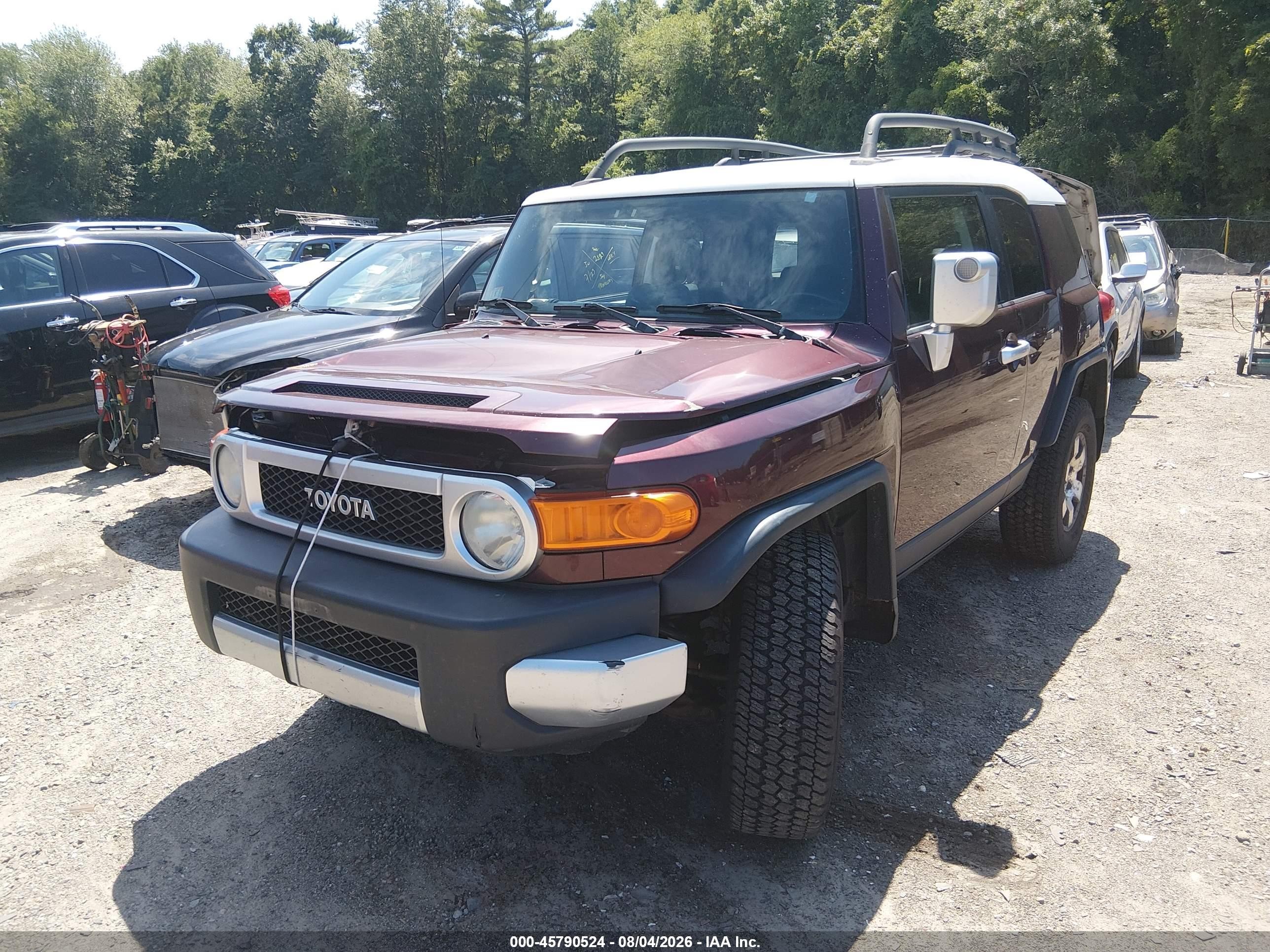 2007 Toyota Fj Cruiser   Maroon vin: JTEBU11FX70086820