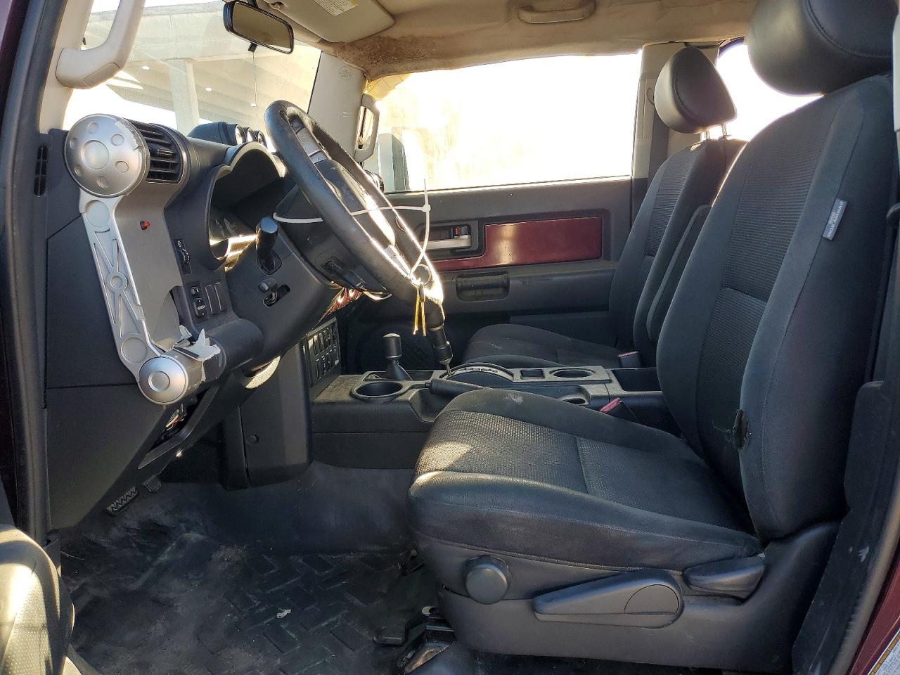 2007 Toyota Fj Cruiser Burgundy vin: JTEBU11FX70098708