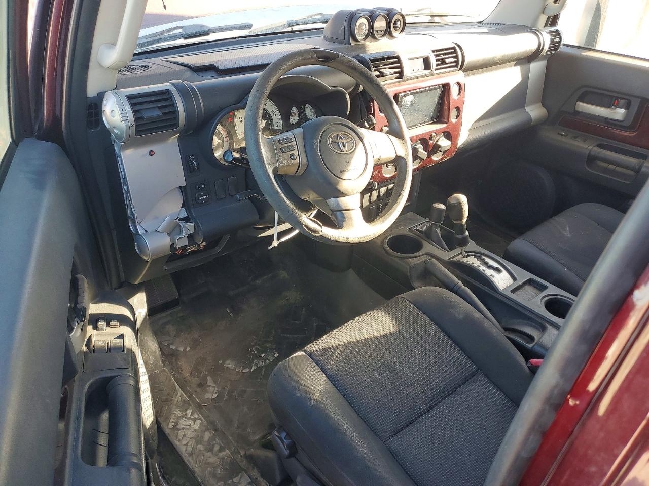2007 Toyota Fj Cruiser Burgundy vin: JTEBU11FX70098708