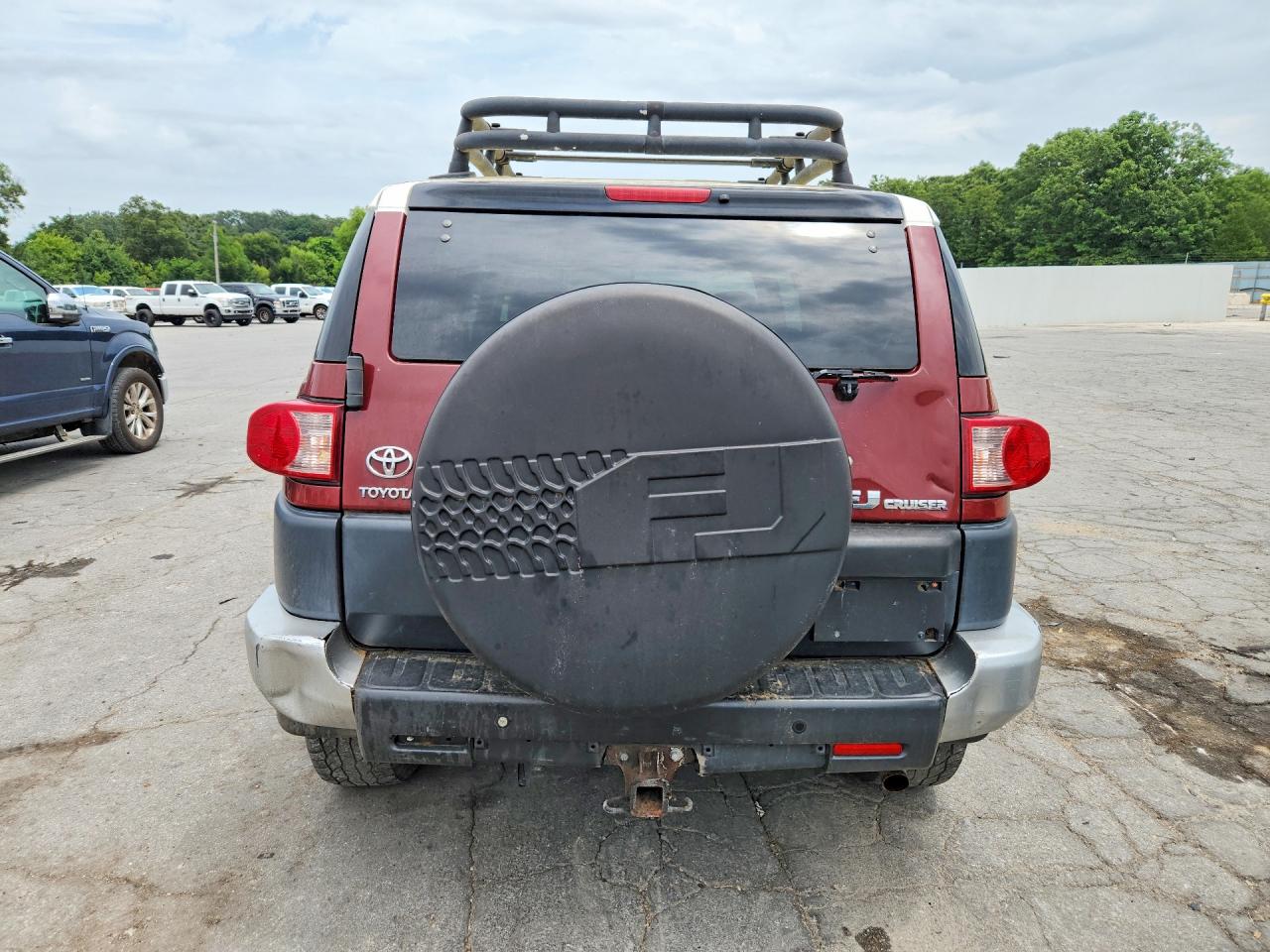 2008 Toyota Fj Cruiser Base Burgundy vin: JTEBU11FX8K011041