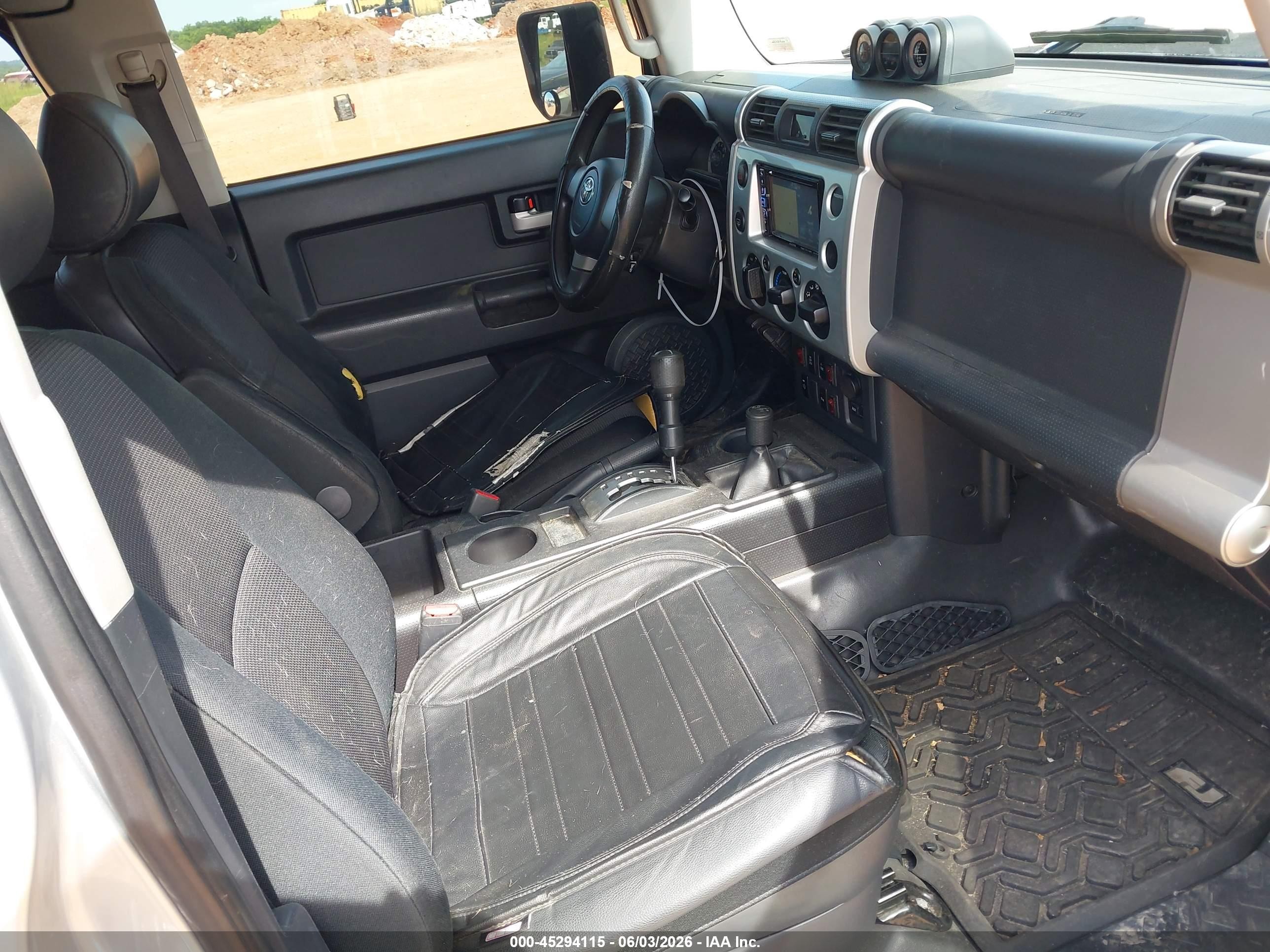 2008 Toyota Fj Cruiser   Серый vin: JTEBU11FX8K027479