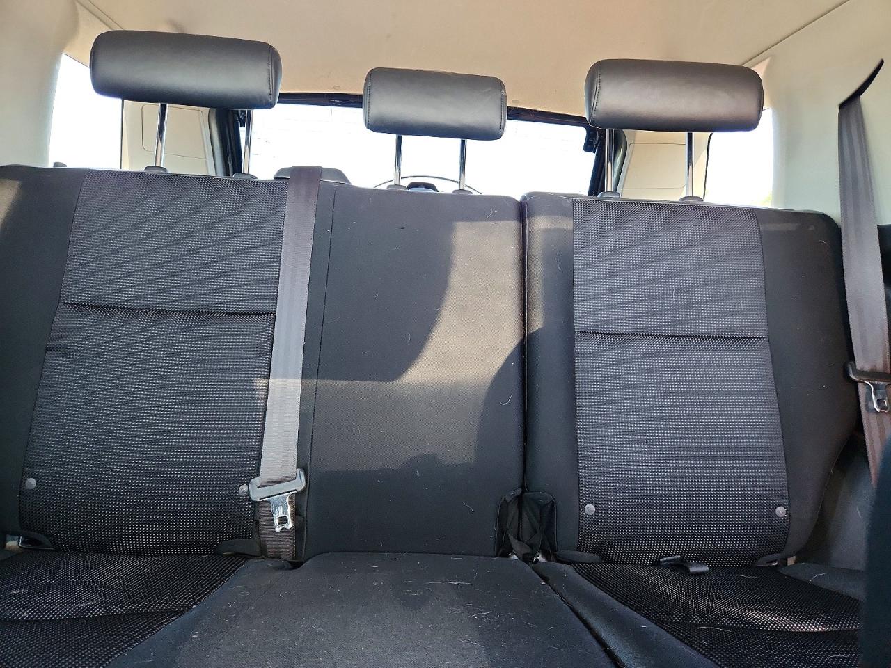 2009 Toyota Fj Cruiser Base Silver vin: JTEBU11FX9K069474