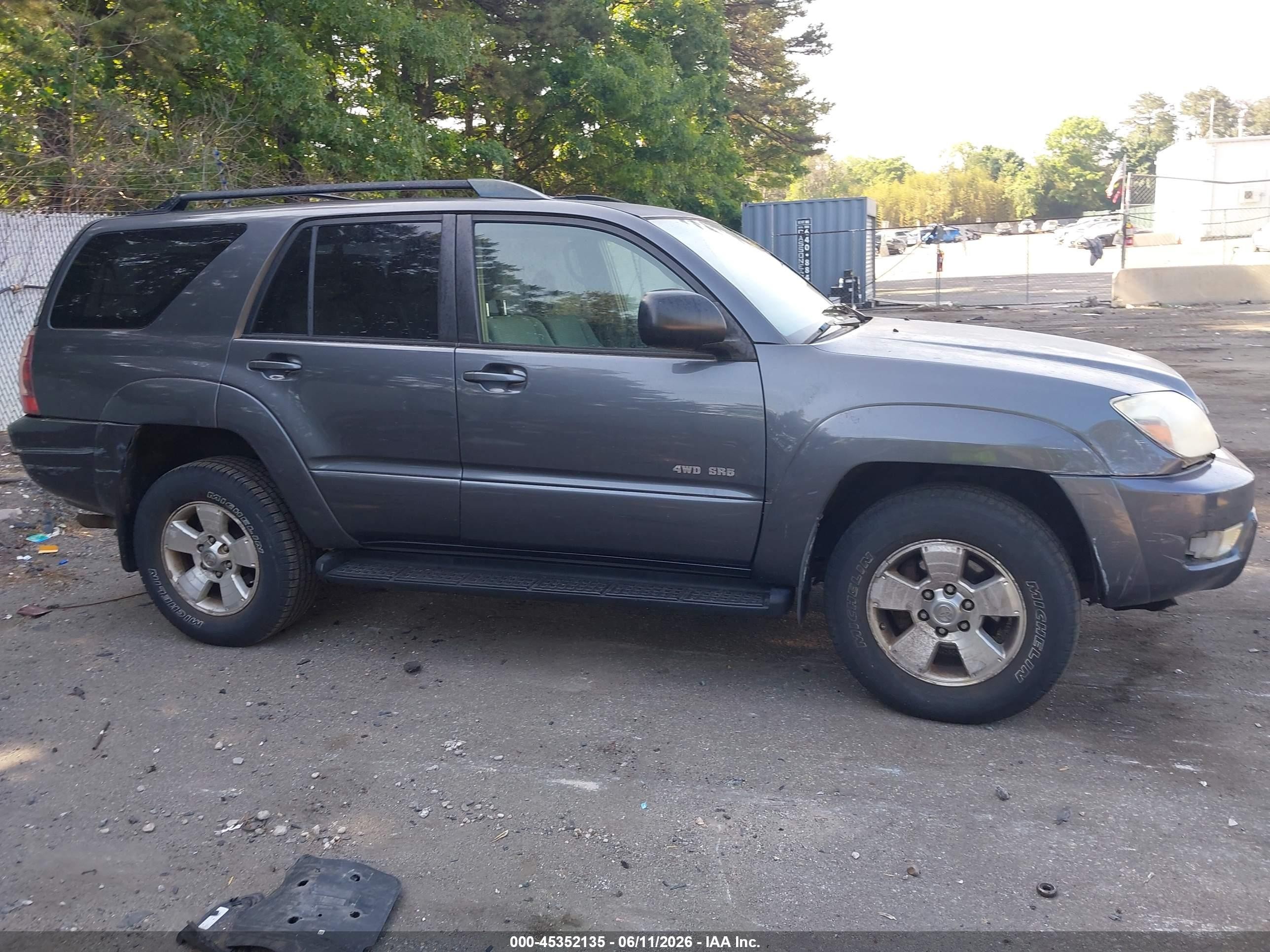 2004 Toyota 4runner Sr5 V6 Gray vin: JTEBU14R040052998