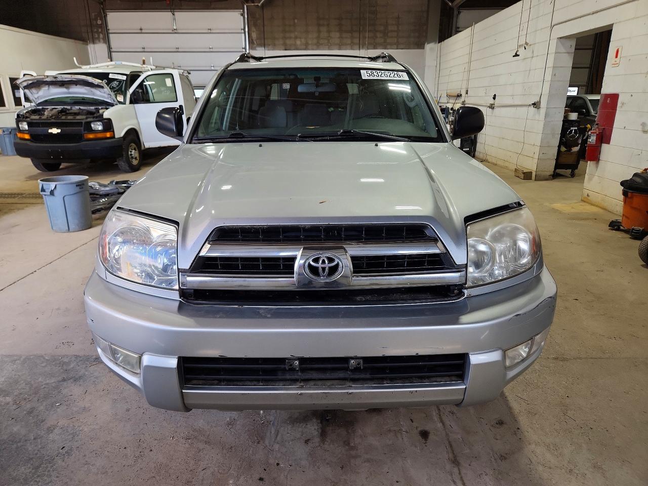 2005 Toyota 4runner Sr5 Silver vin: JTEBU14R050063629