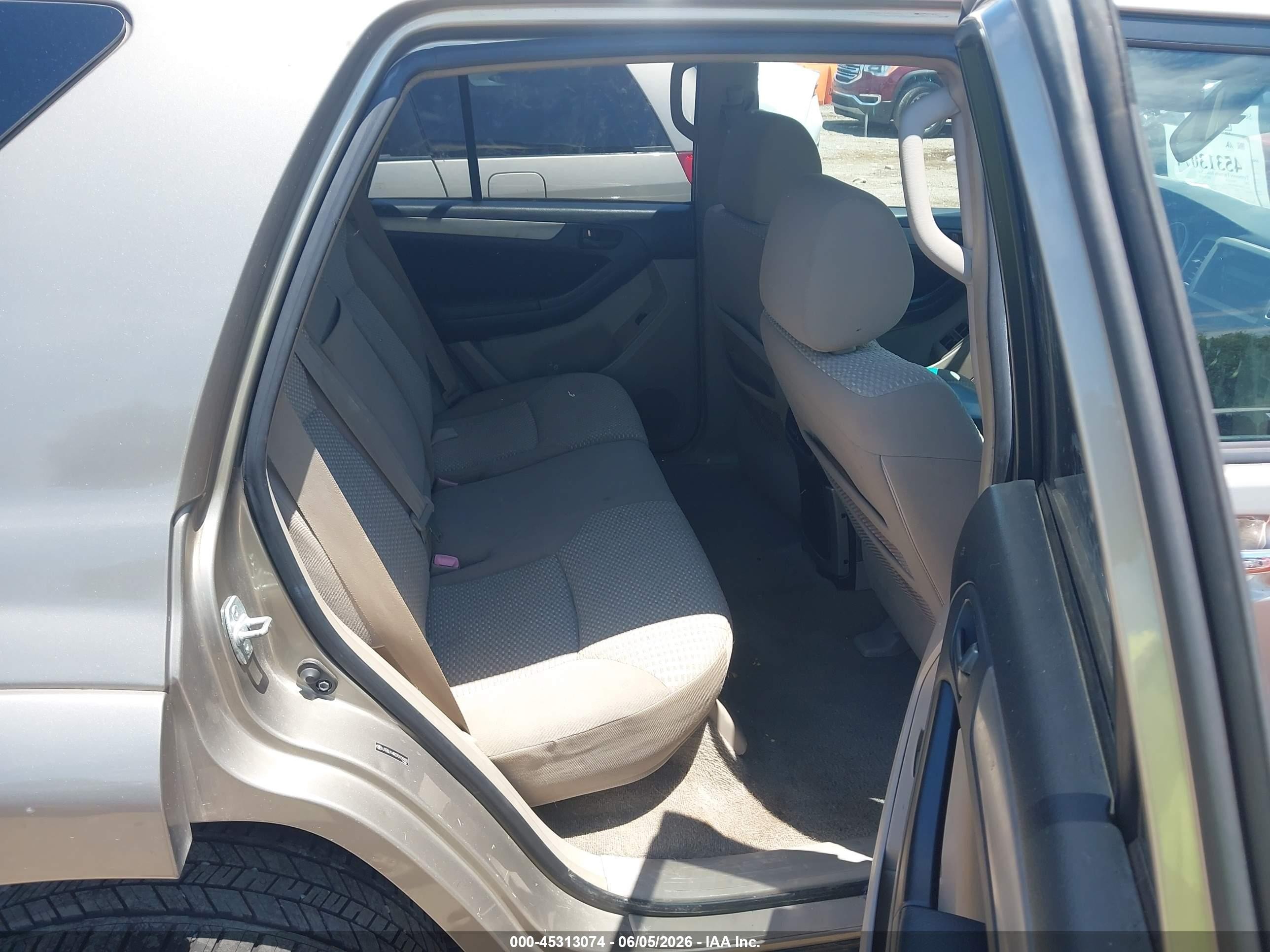 2007 Toyota 4runner Sr5 V6 Gold vin: JTEBU14R070109401