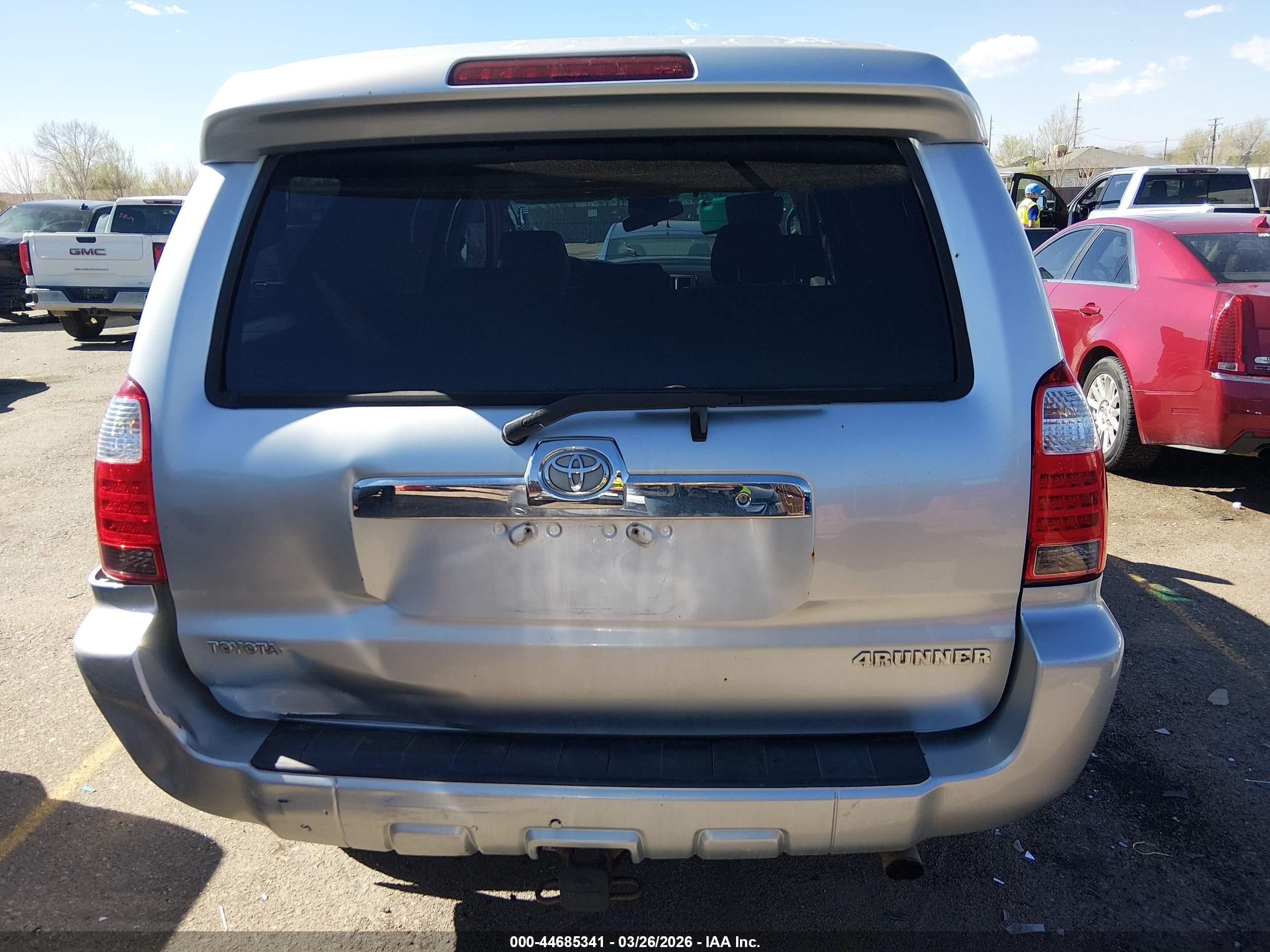 2007 Toyota 4runner Sr5 V6 Silver vin: JTEBU14R070125310